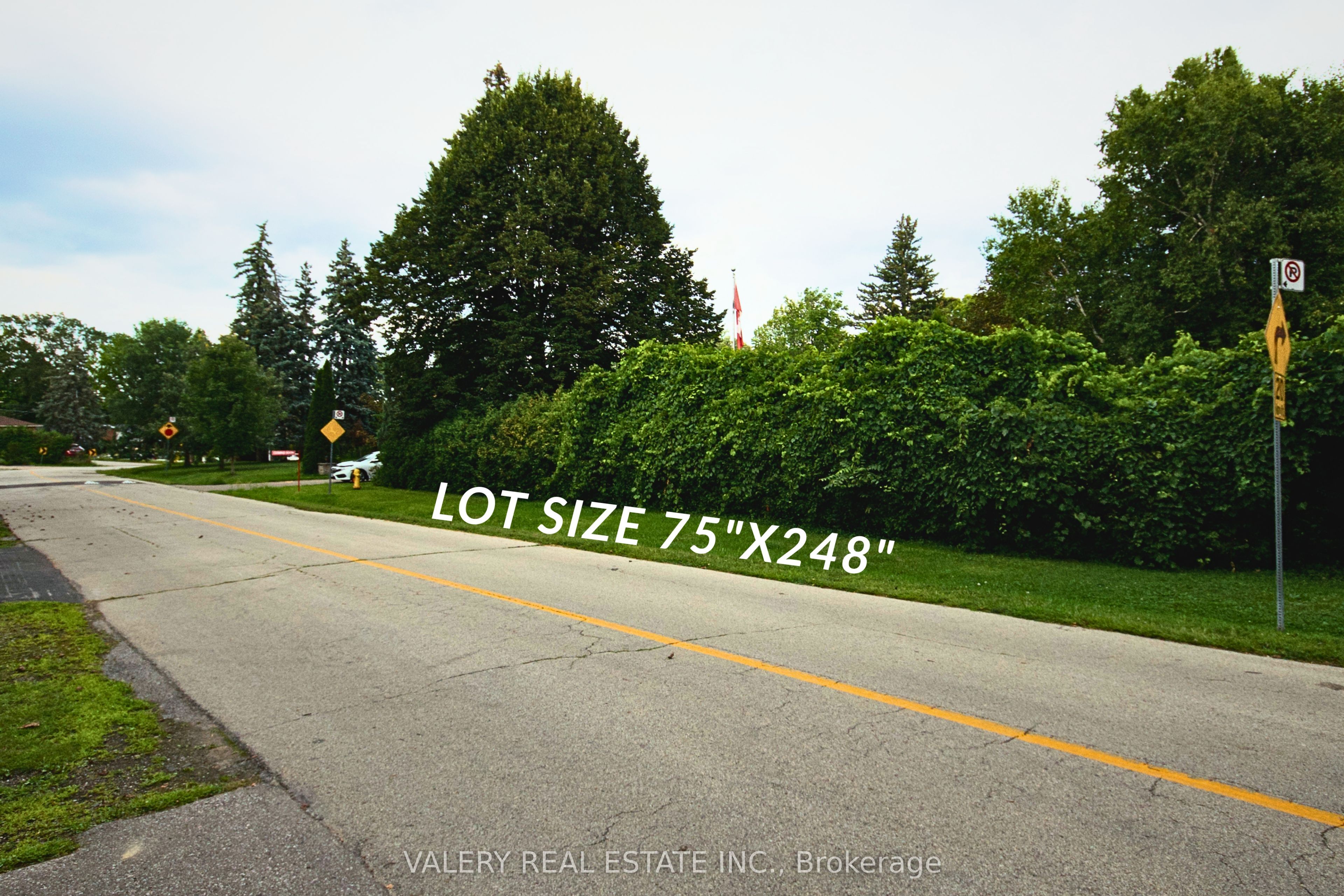 87 Cedar Brae Boulevard Se Property Photo 3