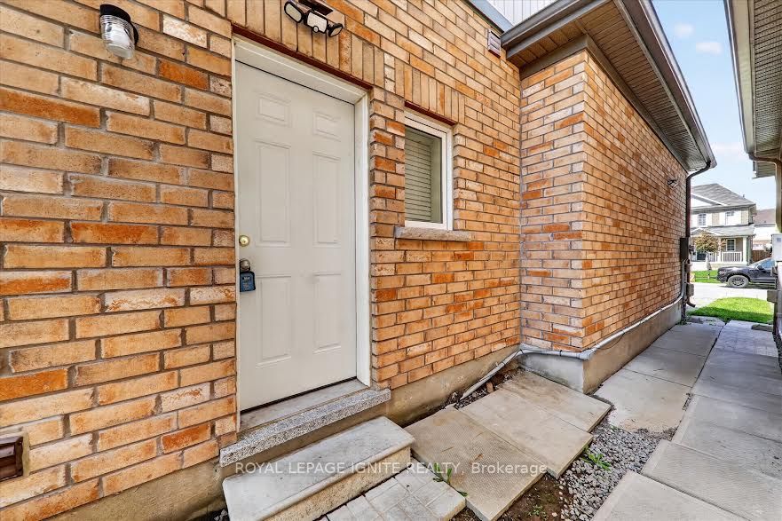 67 Henry Smith Avenue Bsmt Property Photo 2