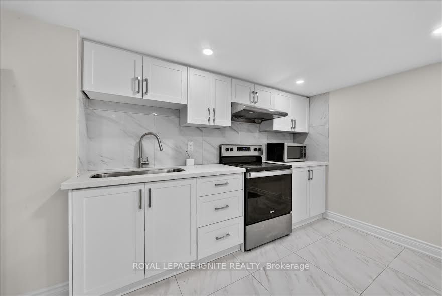 67 Henry Smith Avenue Bsmt Property Photo 9