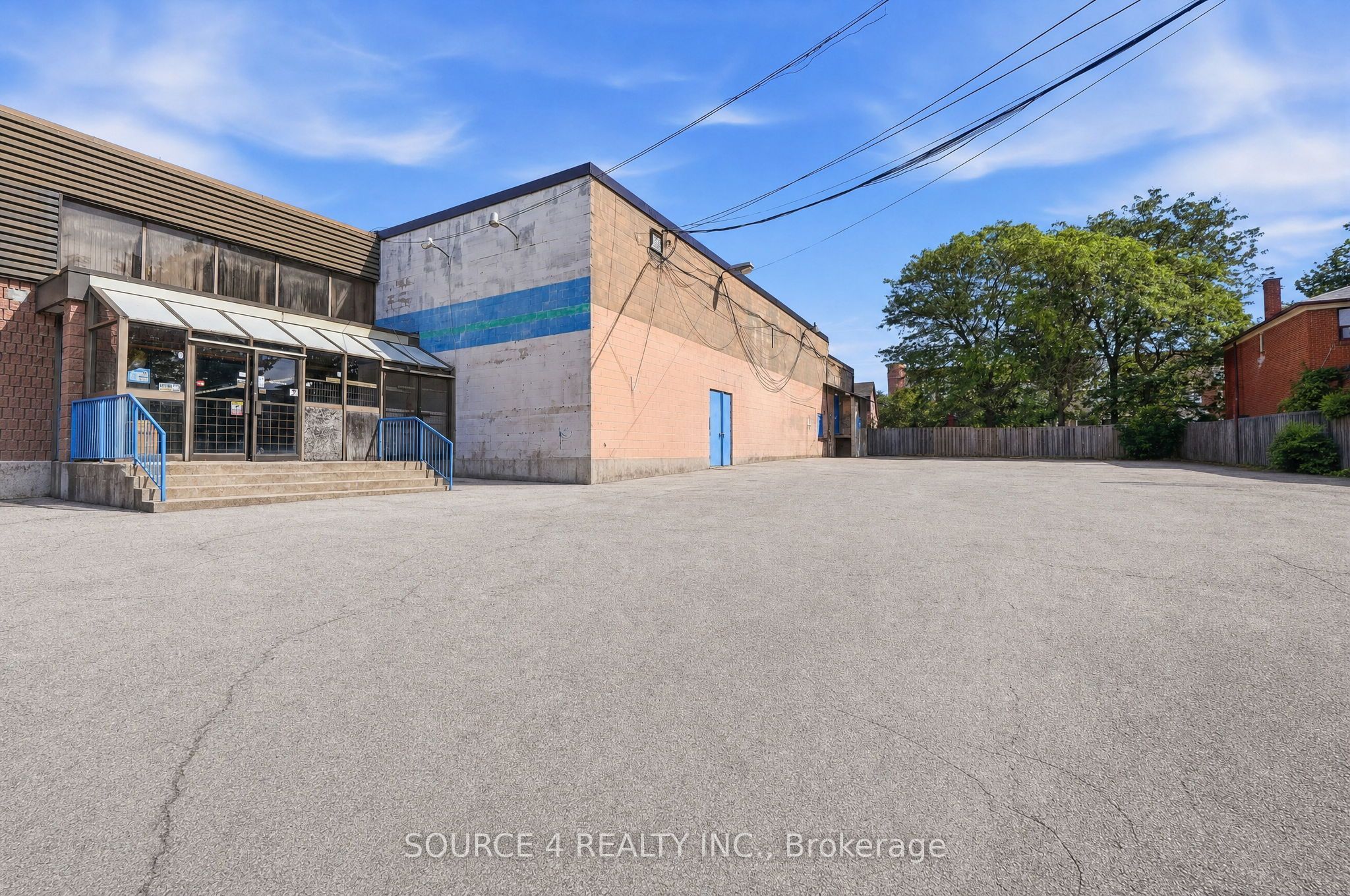 3475-3491 Danforth Avenue Property Photo 8