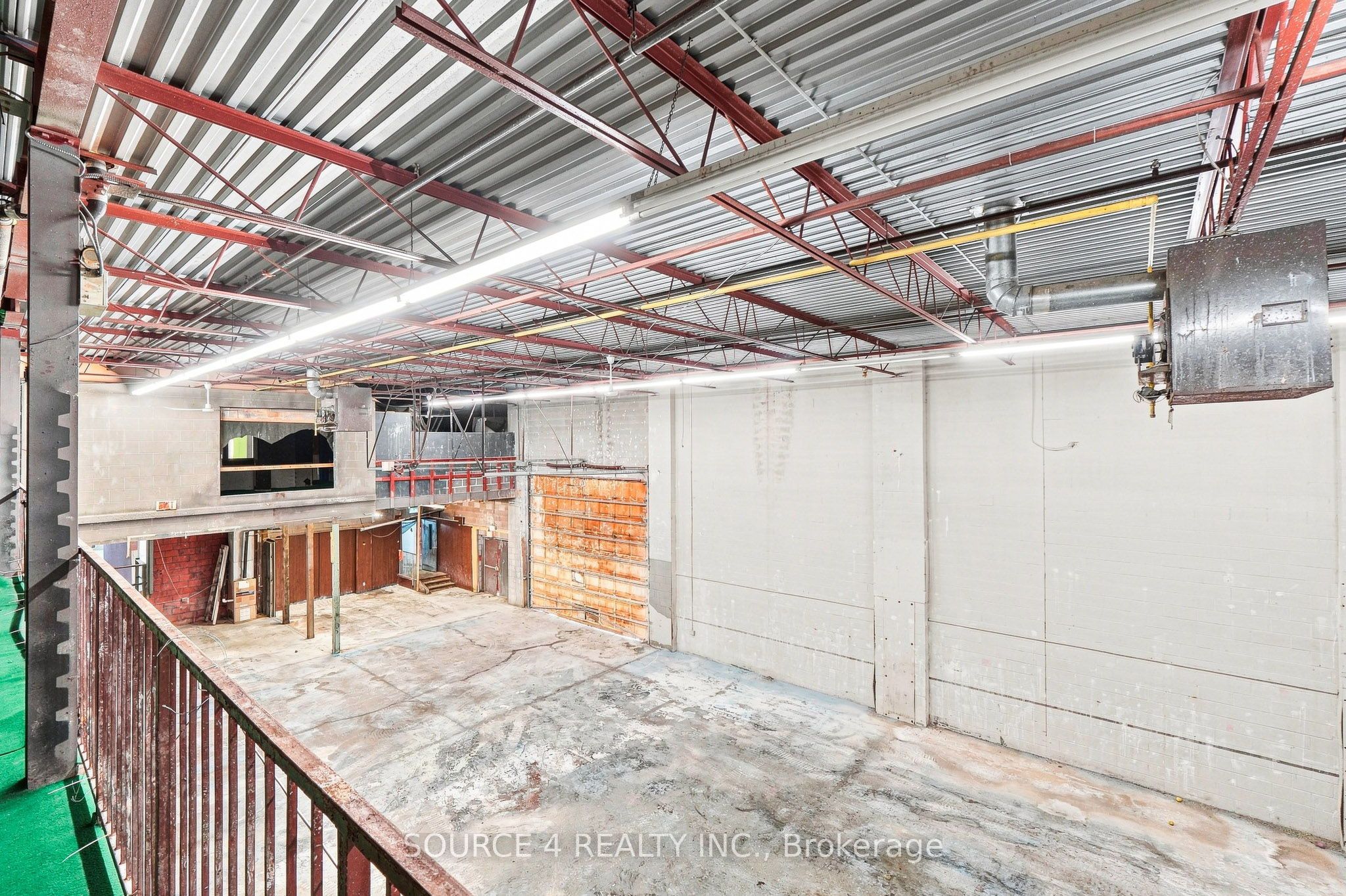 3475-3491 Danforth Avenue Property Photo 15