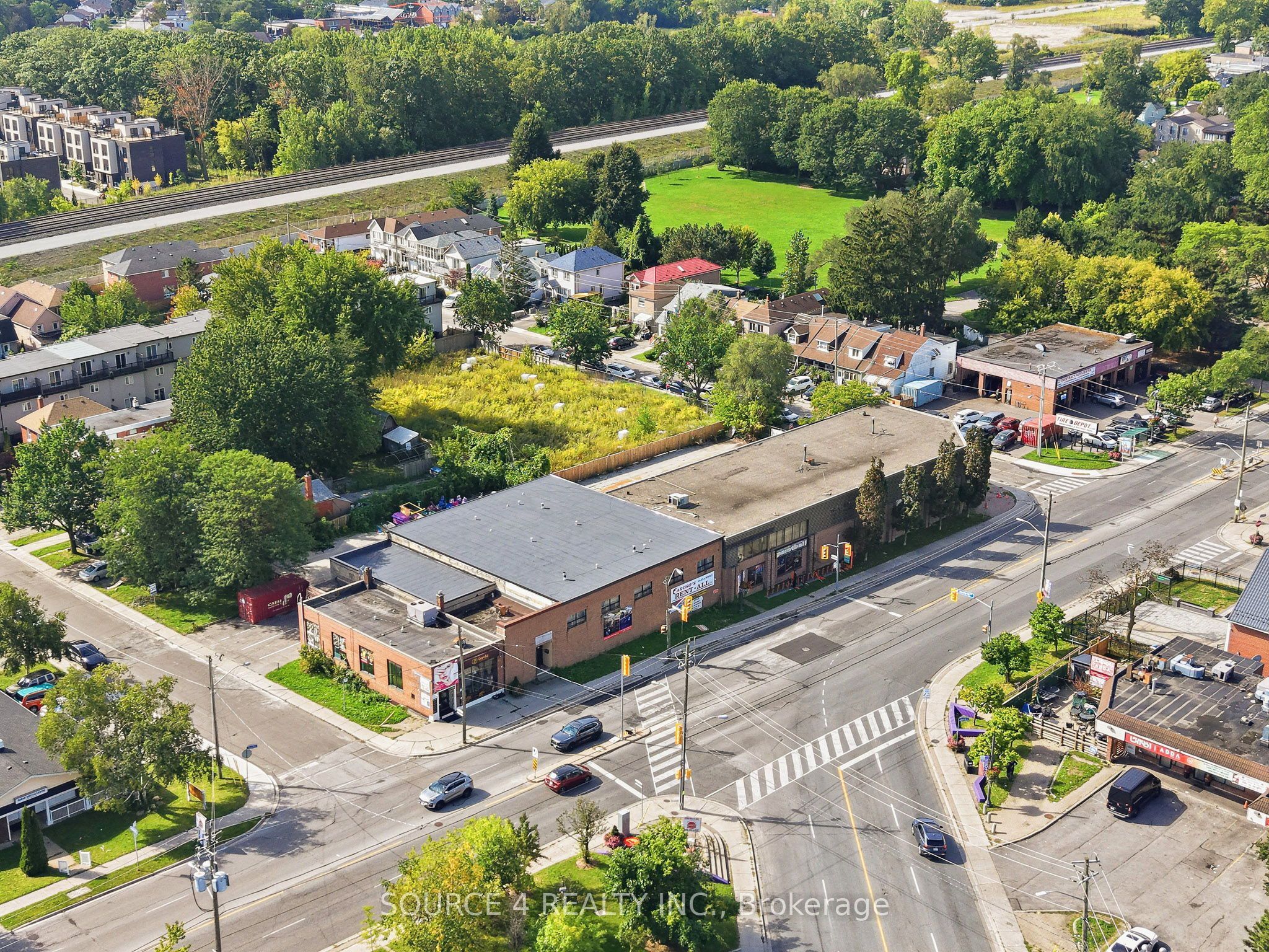 3475-3491 Danforth Avenue Property Photo 1