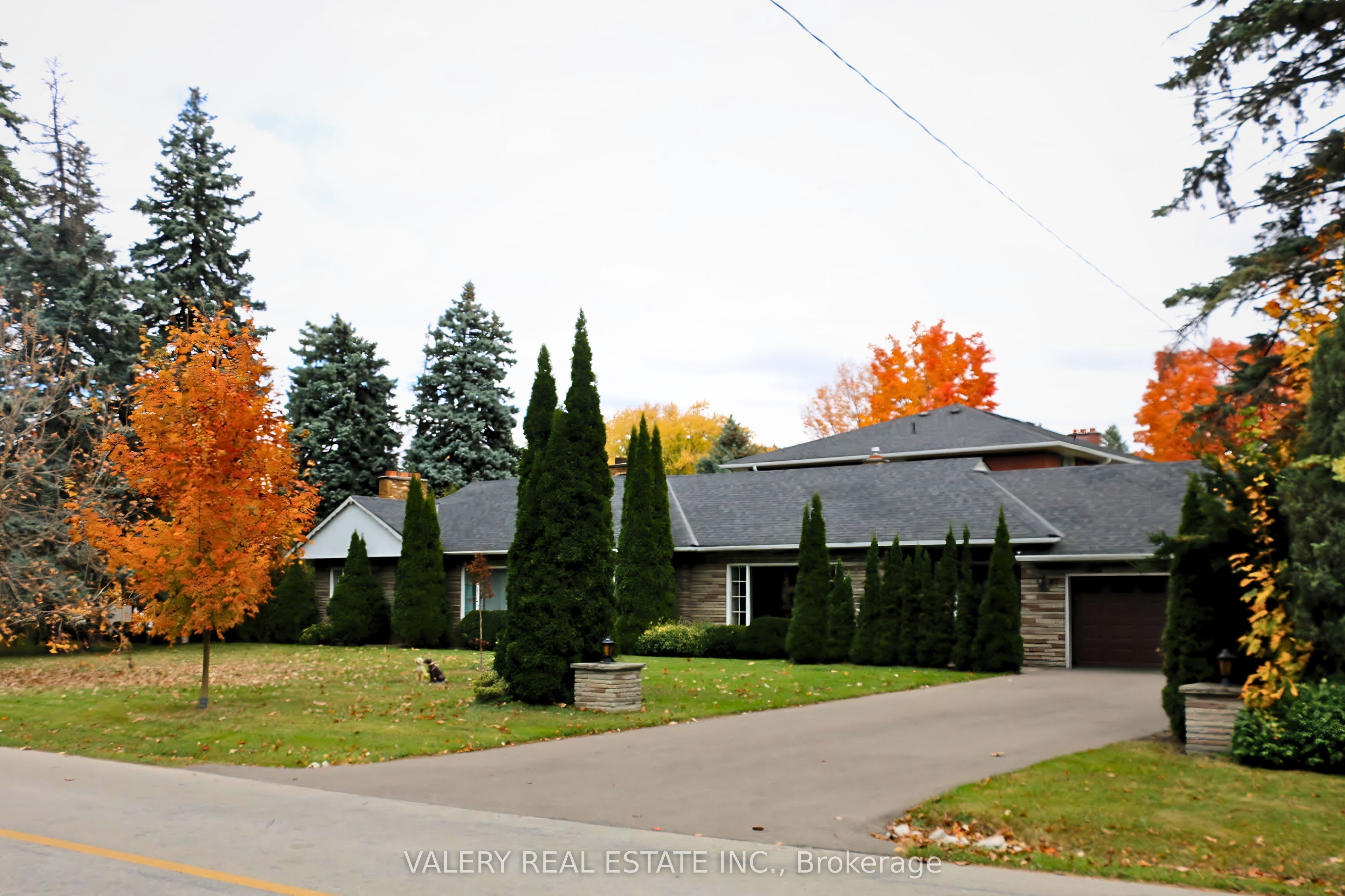 87 Cedar Brae Boulevard Se Property Photo 1