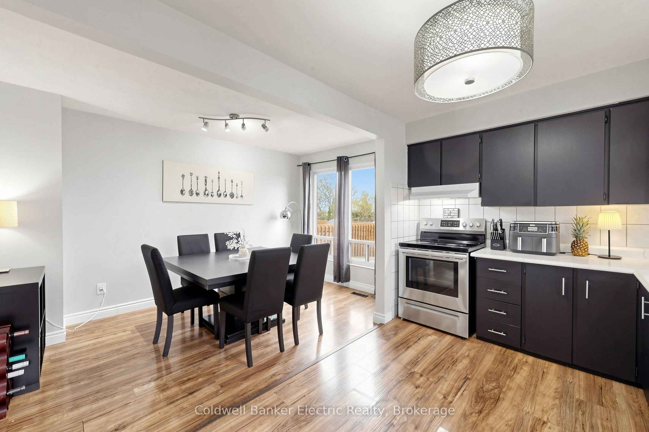 900 Southridge Street Property Photo 10