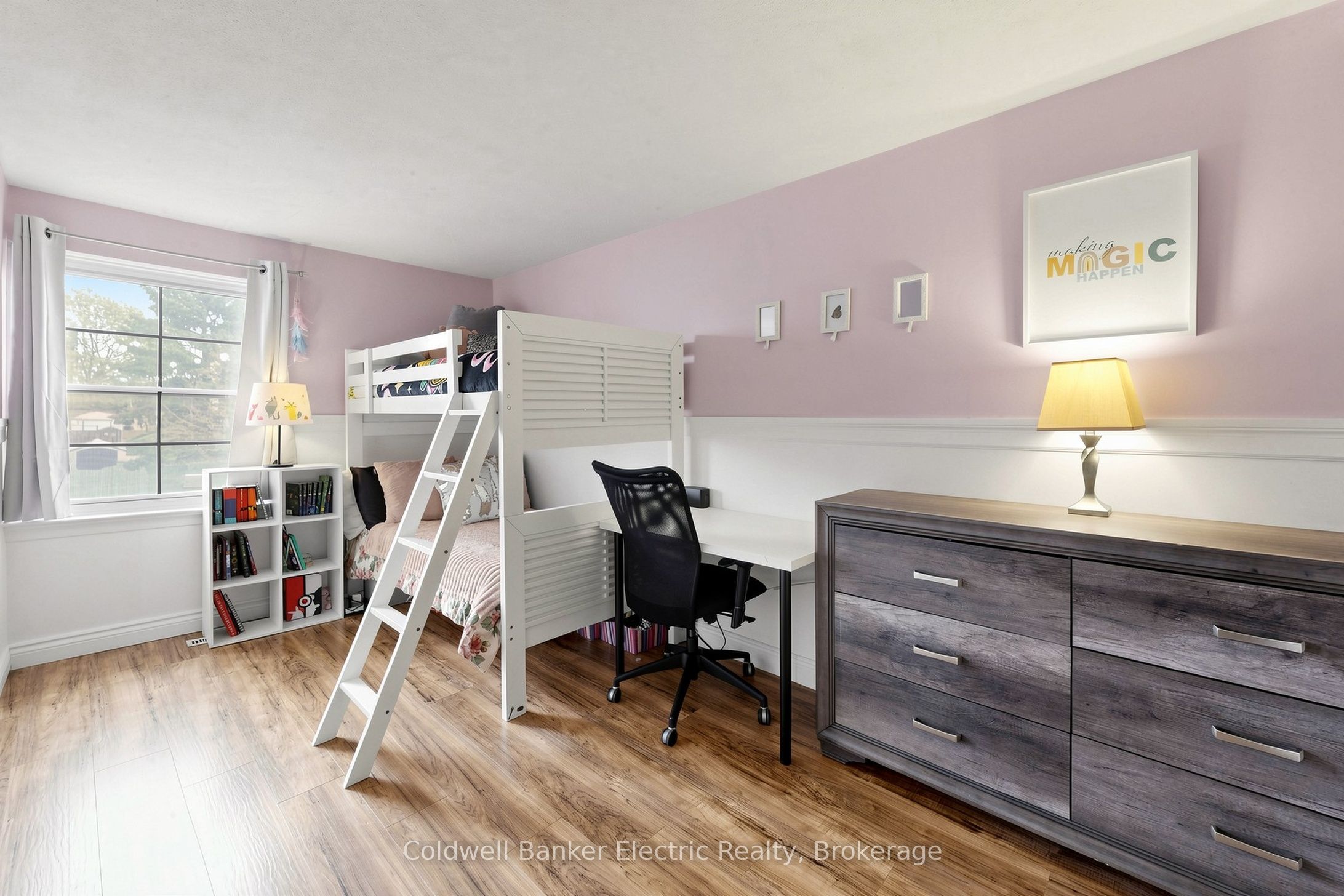 900 Southridge Street Property Photo 24