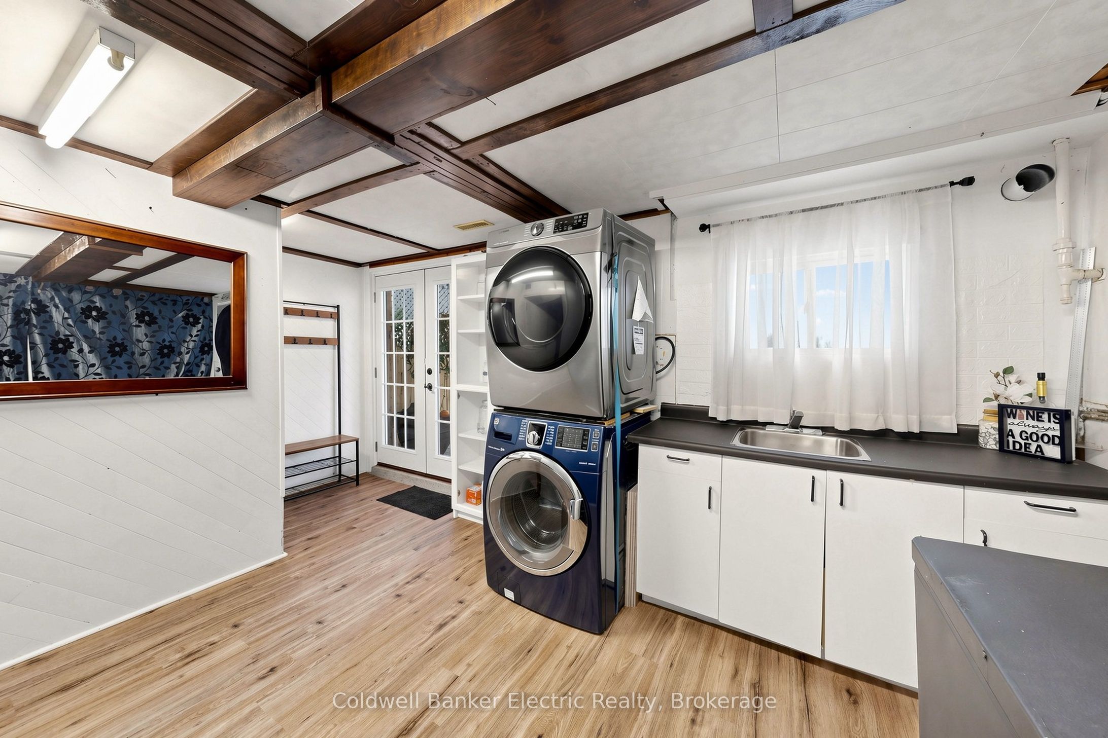 900 Southridge Street Property Photo 32
