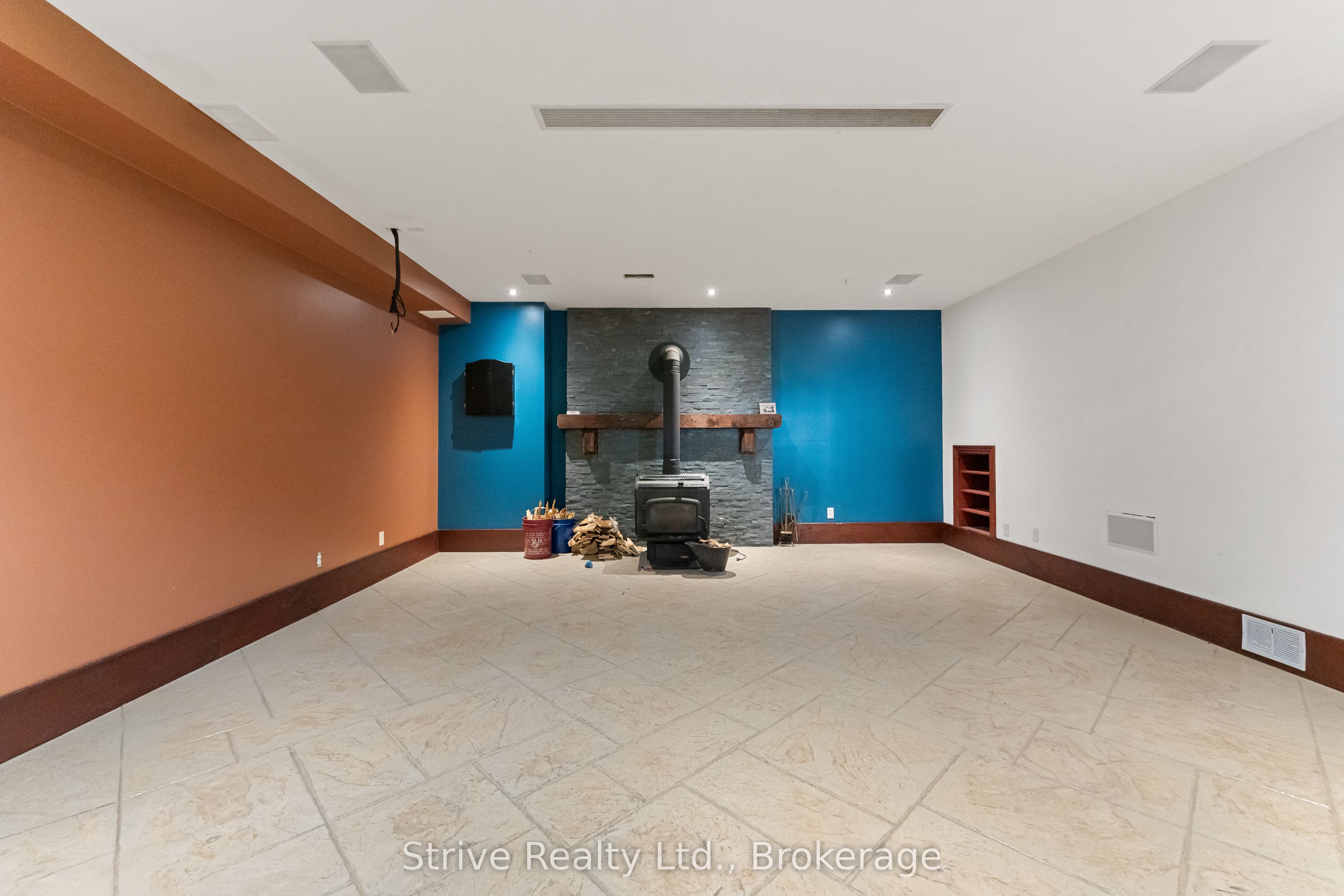 5659 Gilmore Road Property Photo 28