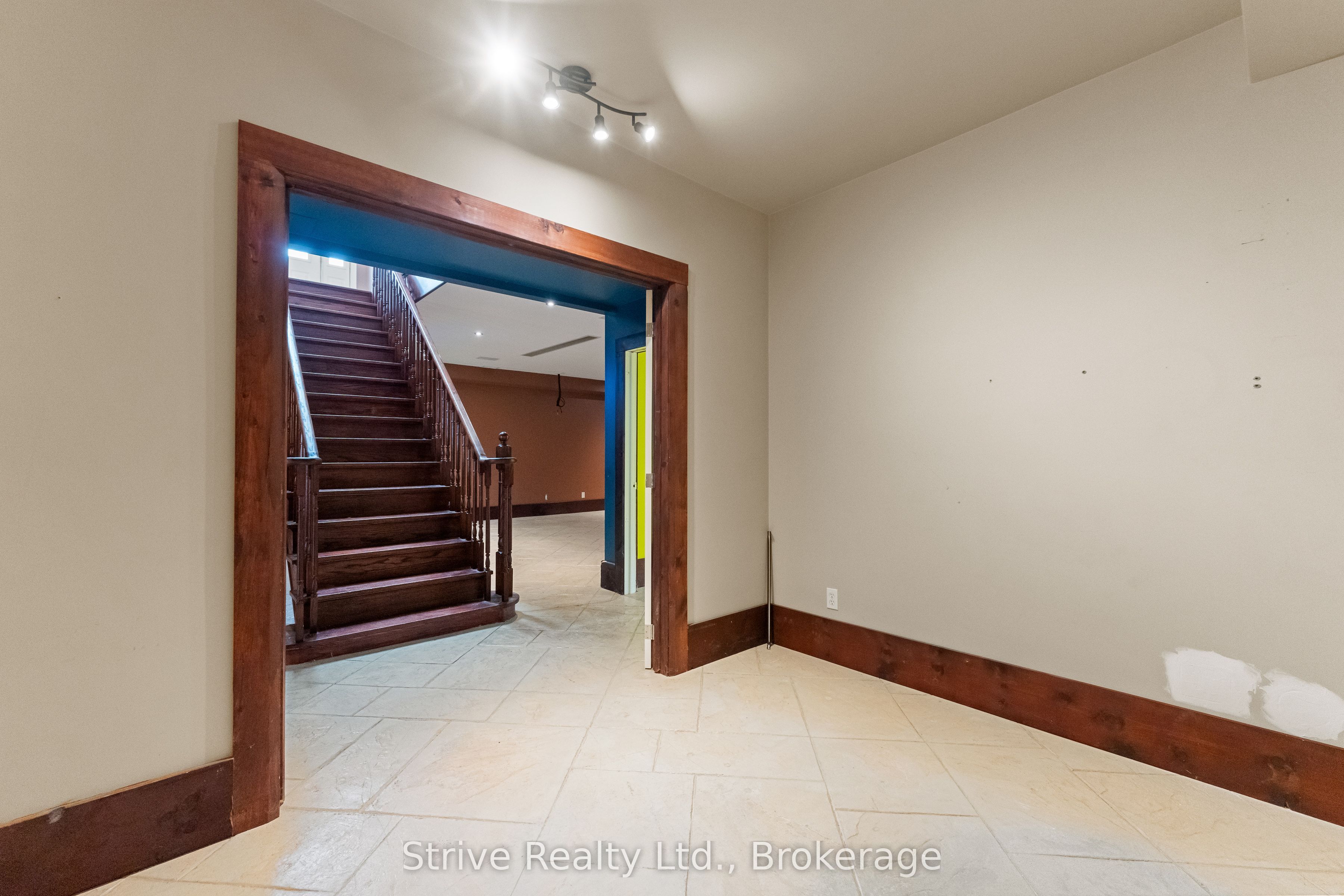 5659 Gilmore Road Property Photo 32