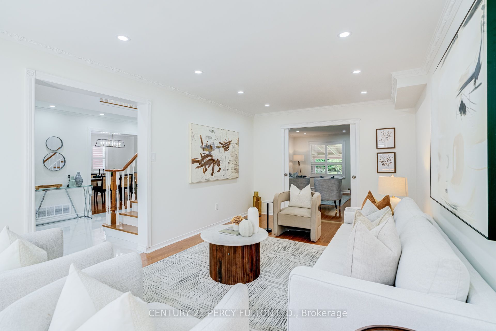 27 Dagwell Crescent Property Photo 7