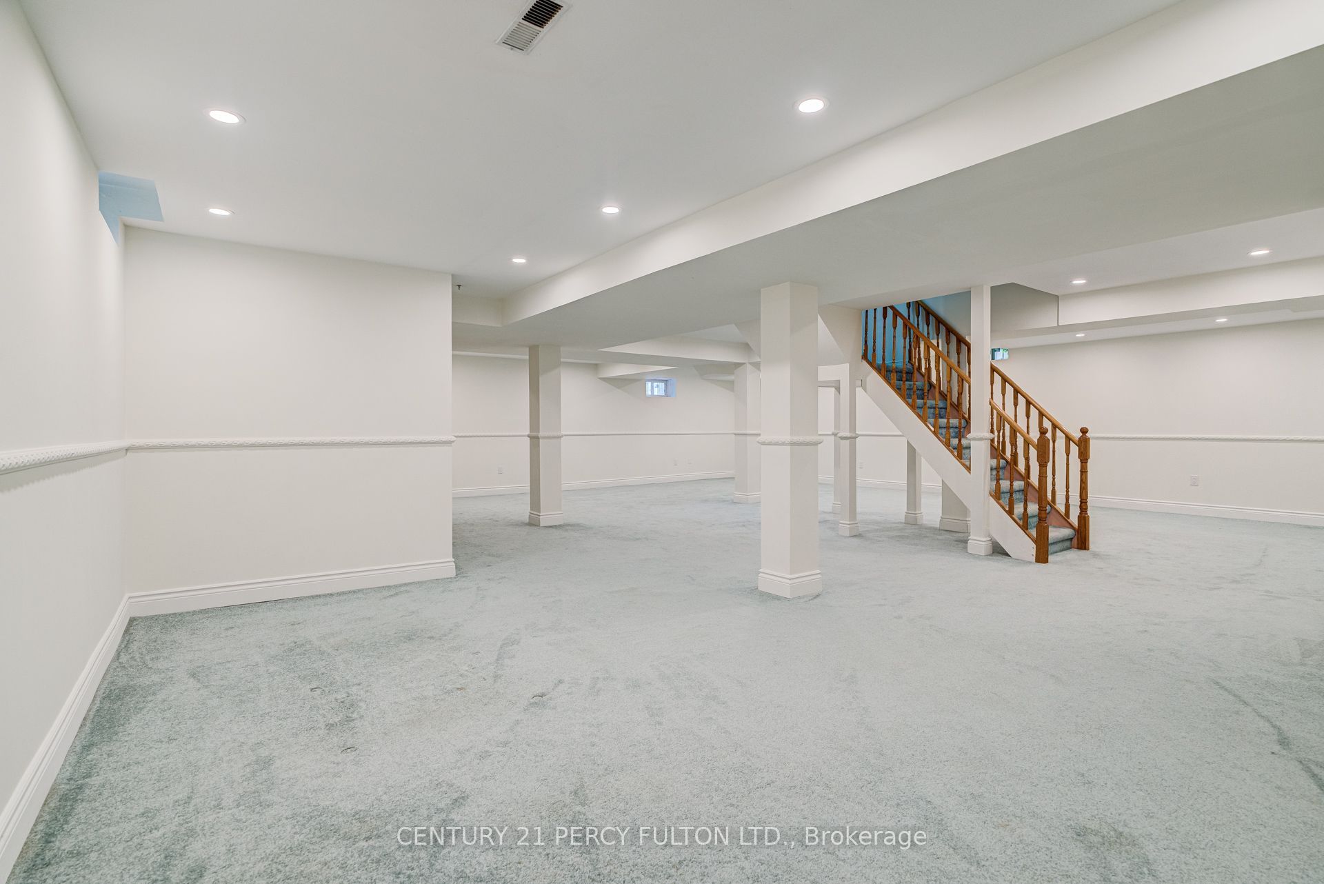 27 Dagwell Crescent Property Photo 38