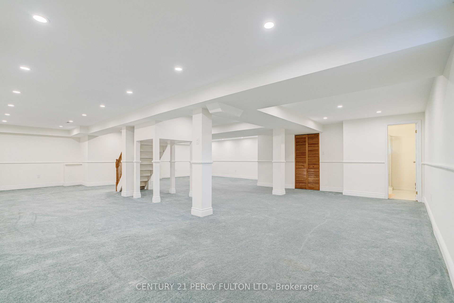 27 Dagwell Crescent Property Photo 39