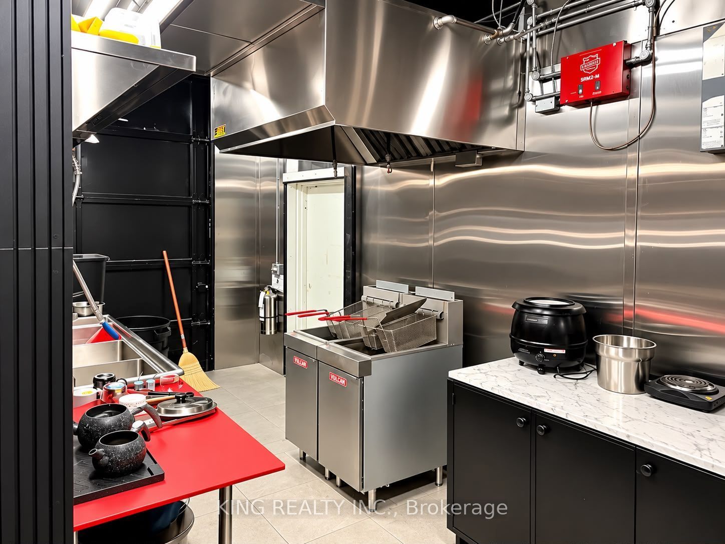 1001 Queen Street E Property Photo 22