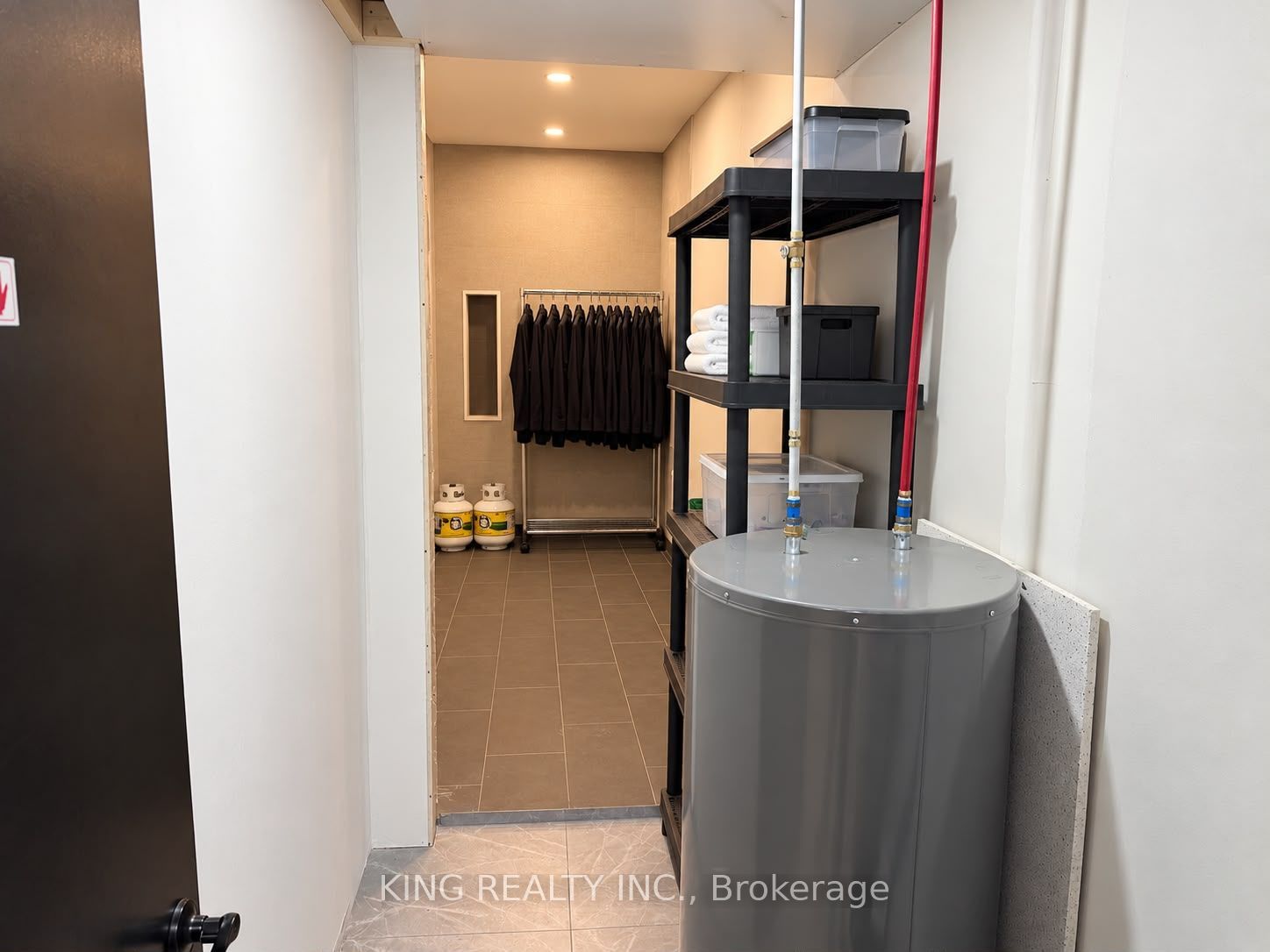 1001 Queen Street E Property Photo 42
