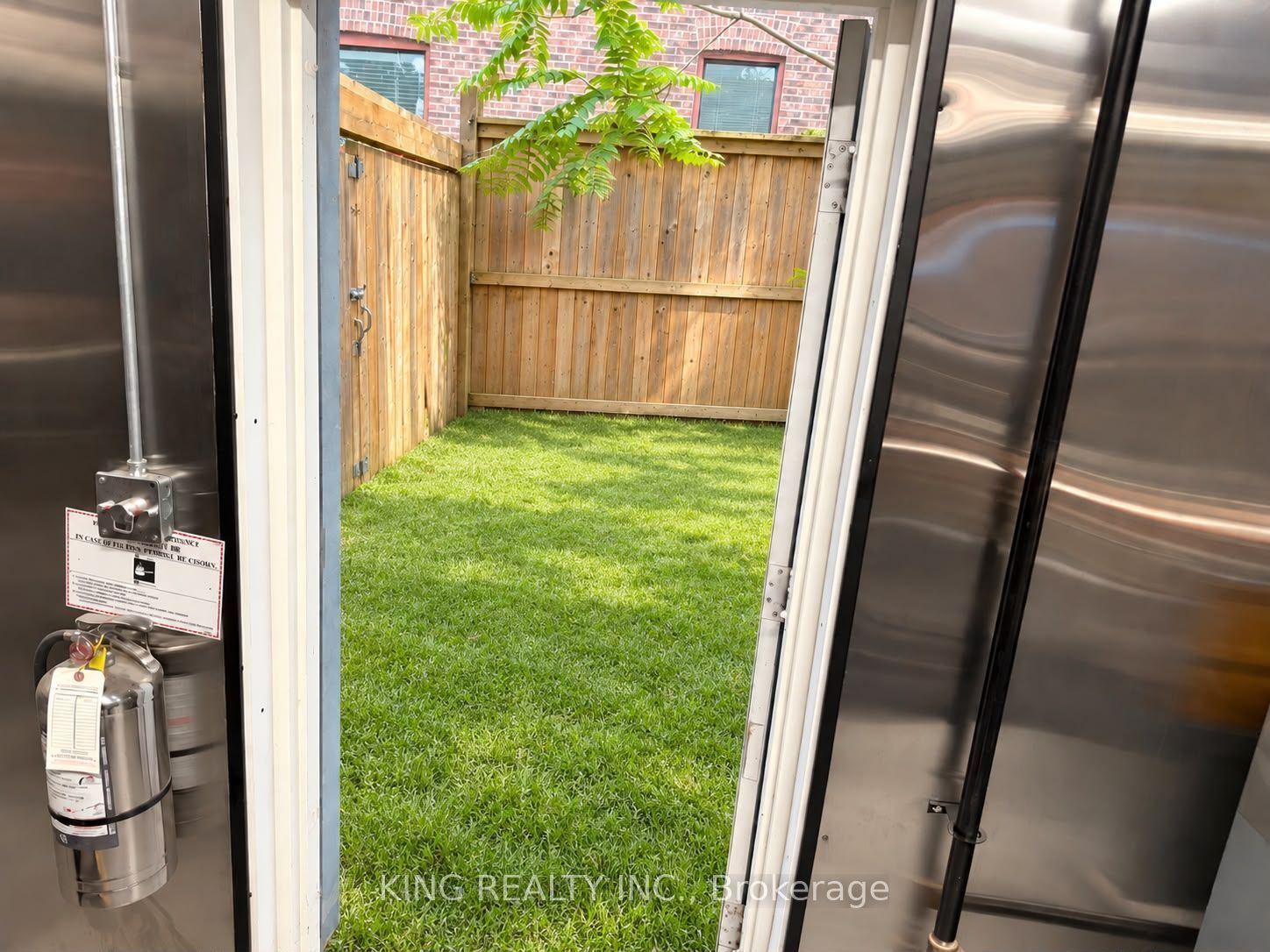 1001 Queen Street E Property Photo 48