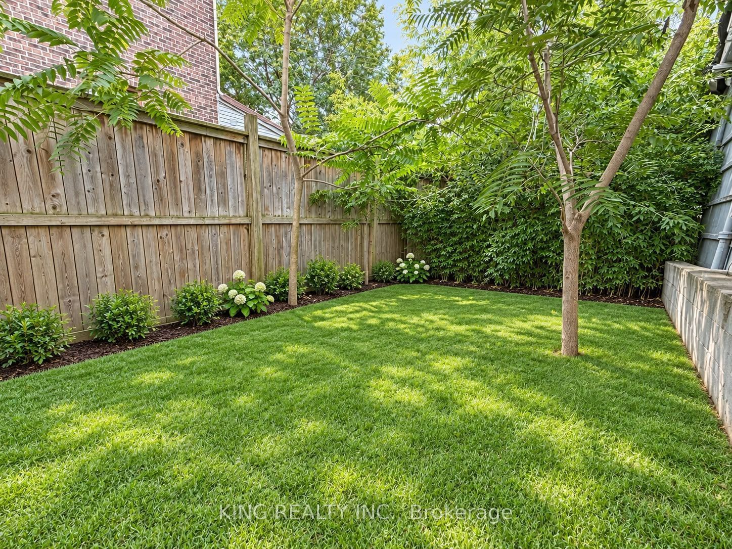 1001 Queen Street E Property Photo 49
