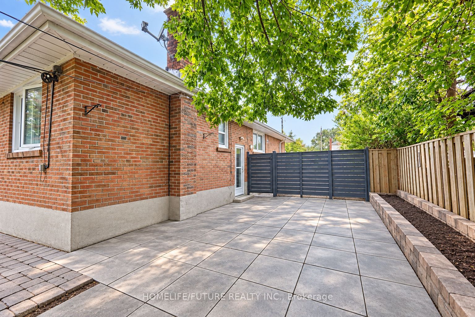 65 Blakemanor Boulevard Property Photo 7