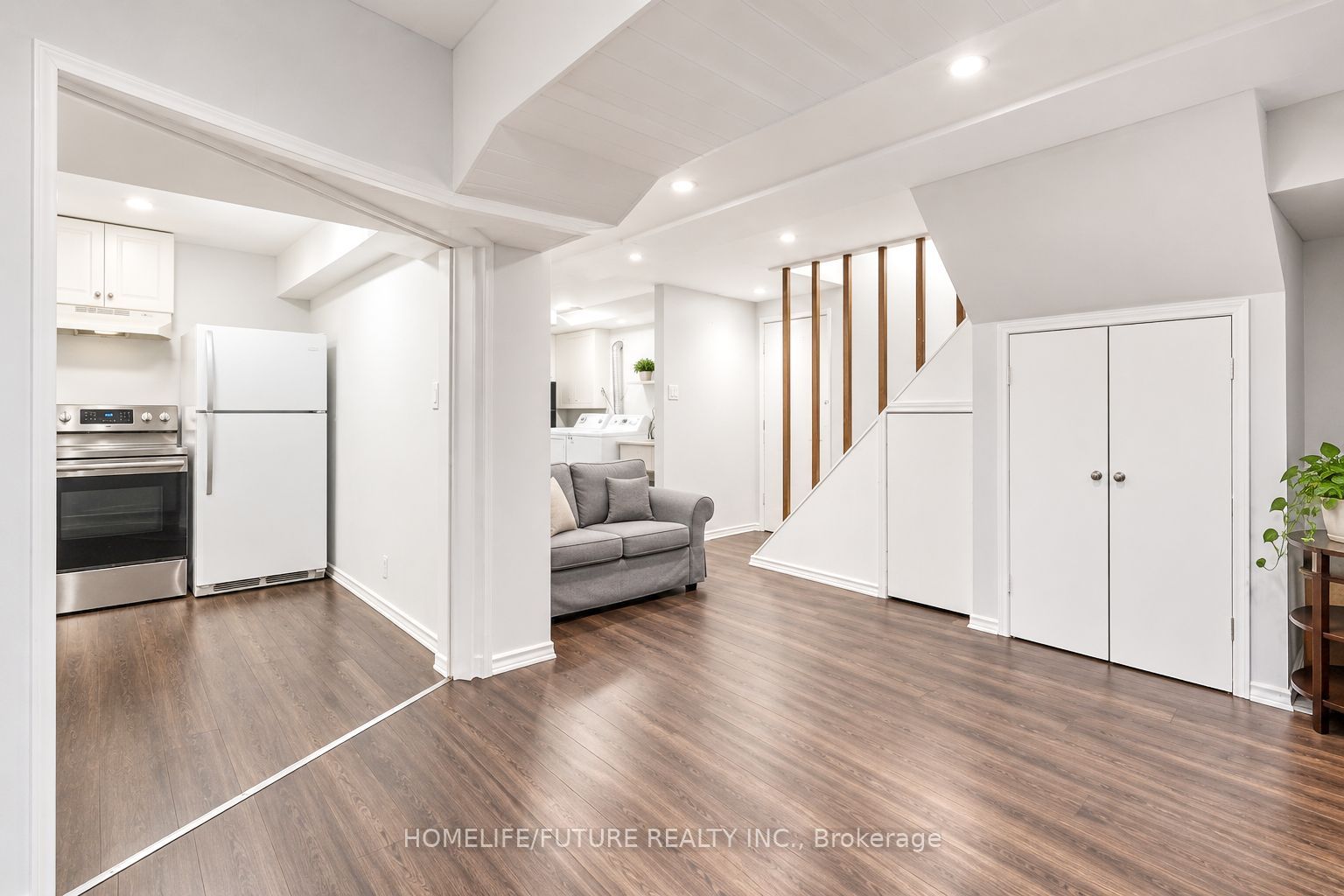 65 Blakemanor Boulevard Property Photo 15