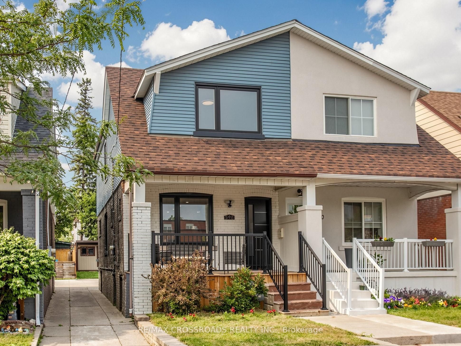548 Glebeholme Boulevard