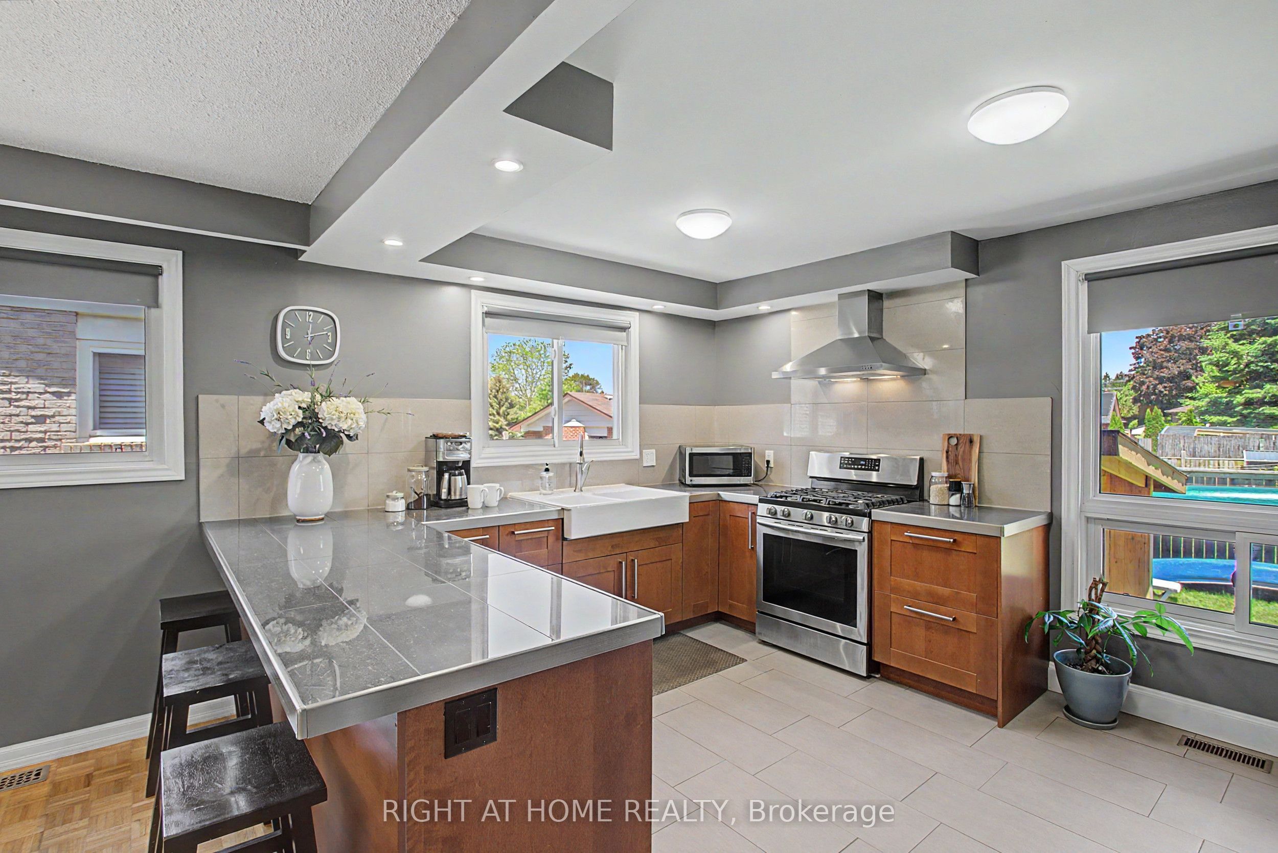 784 Rodney Court Property Photo 15