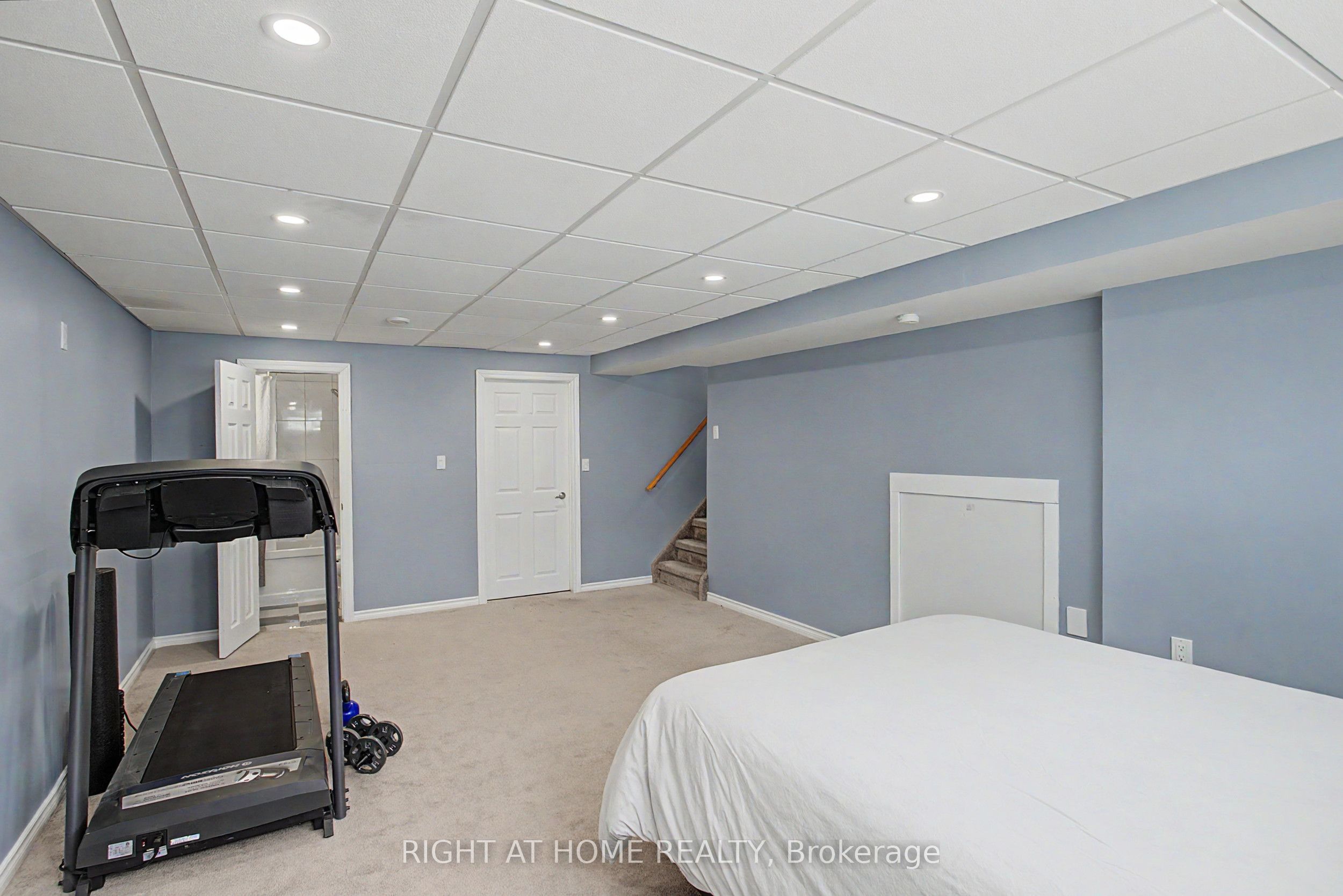 784 Rodney Court Property Photo 29