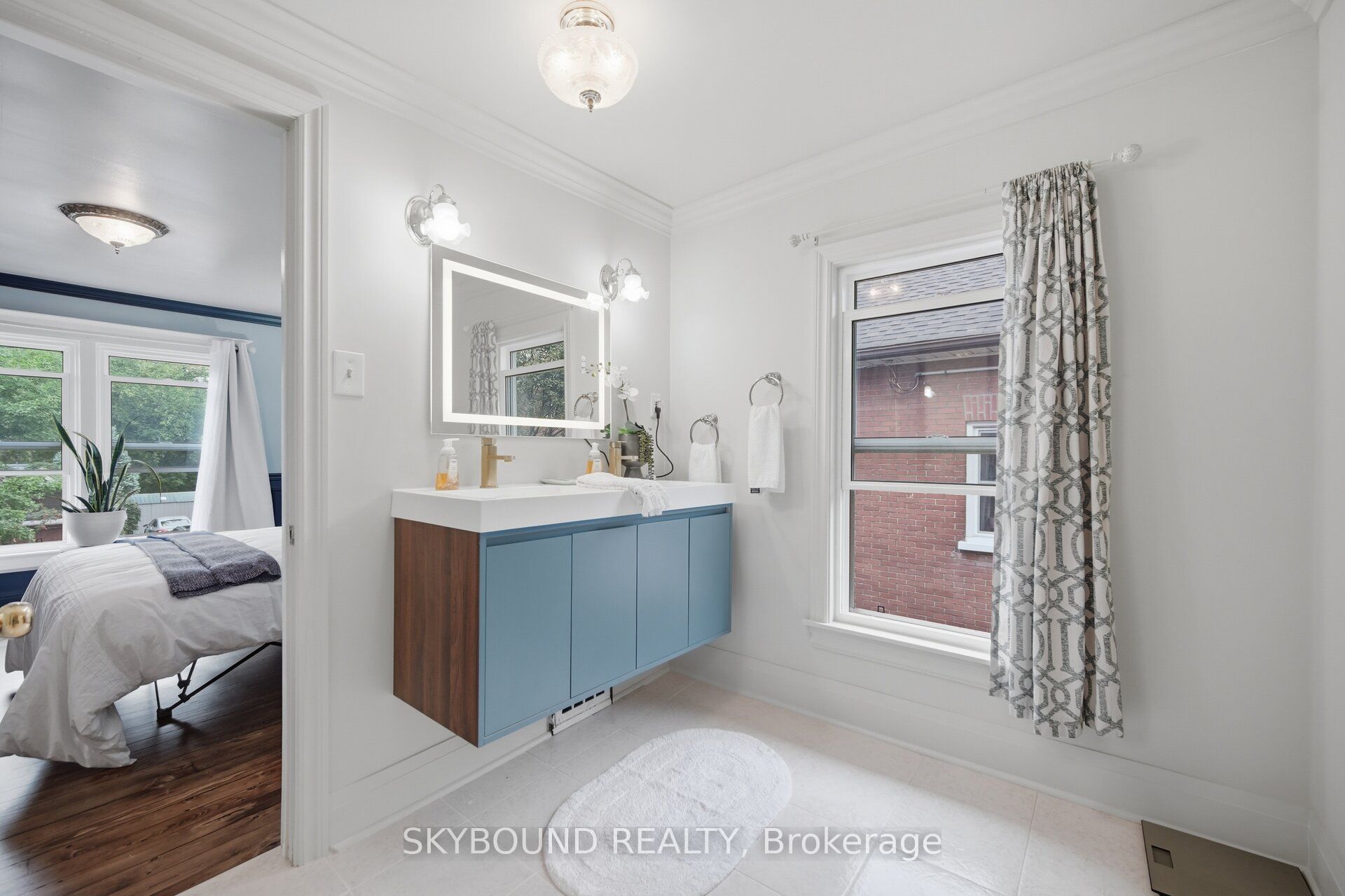 27 Rowe Street Property Photo 25