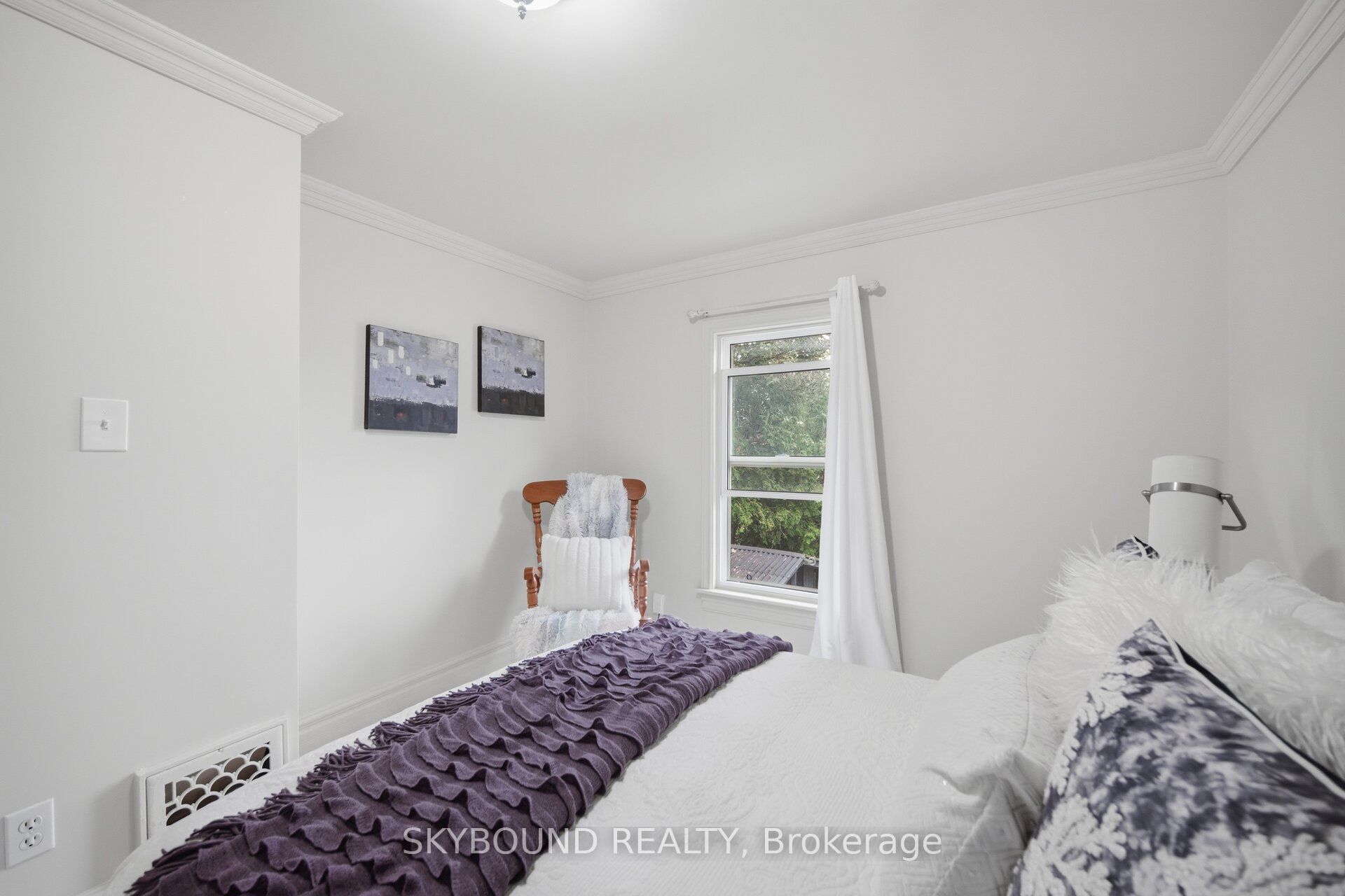 27 Rowe Street Property Photo 28