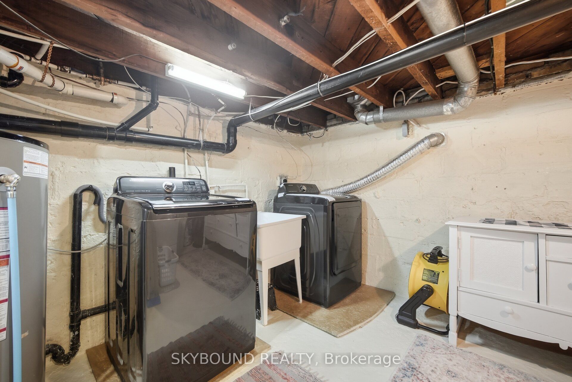 27 Rowe Street Property Photo 42