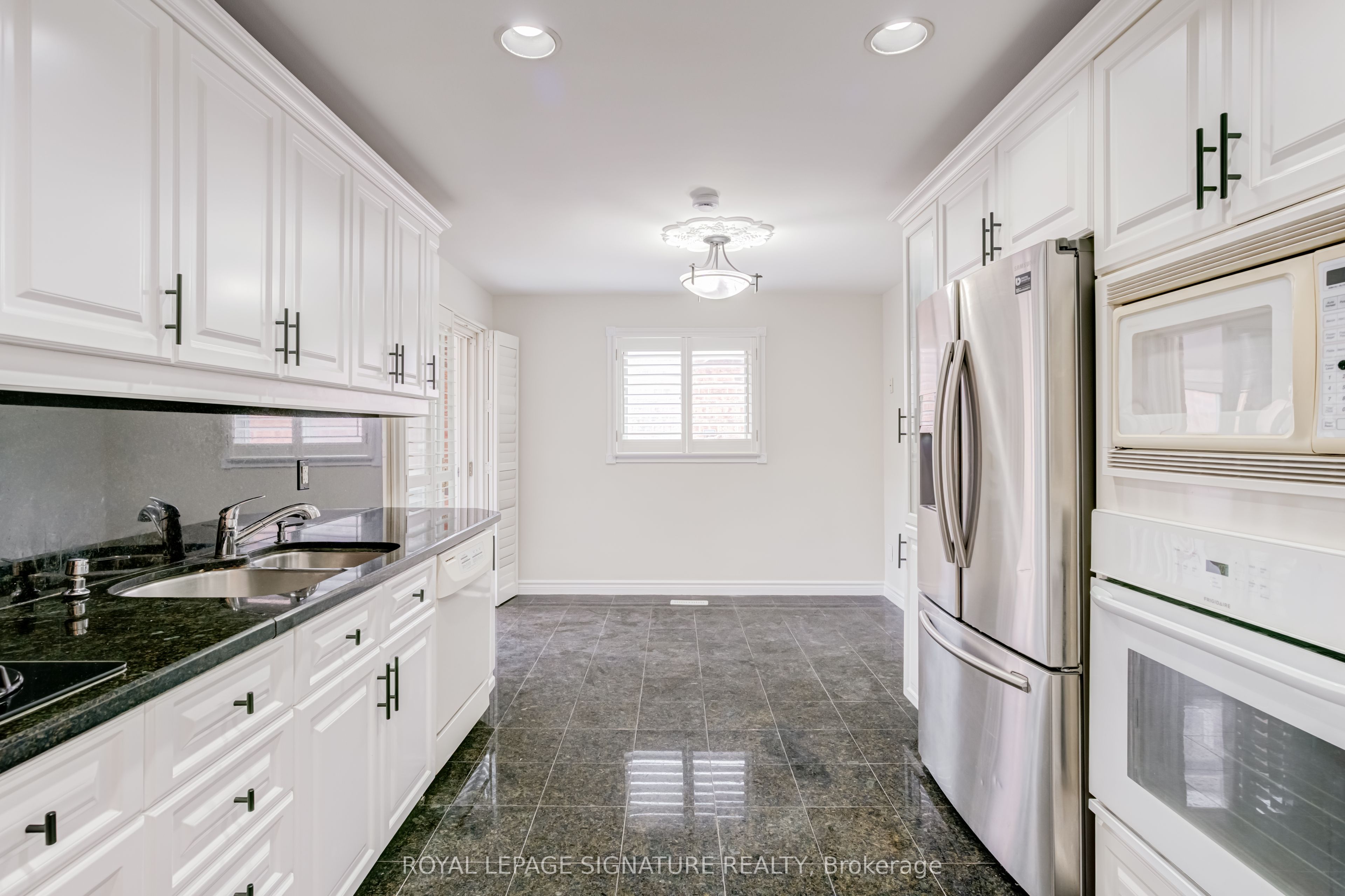 40 Beamsville Drive Property Photo 8