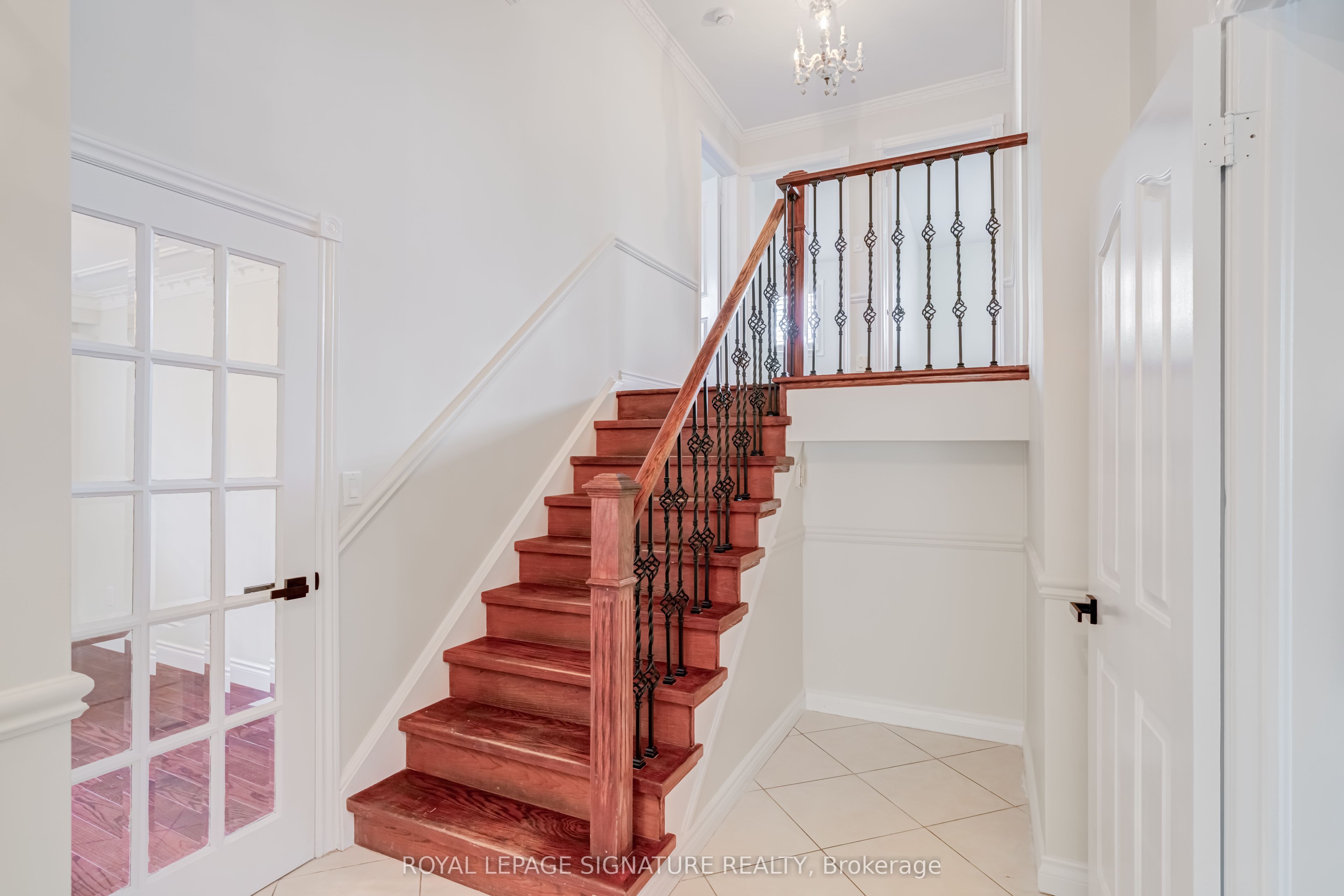 40 Beamsville Drive Property Photo 11