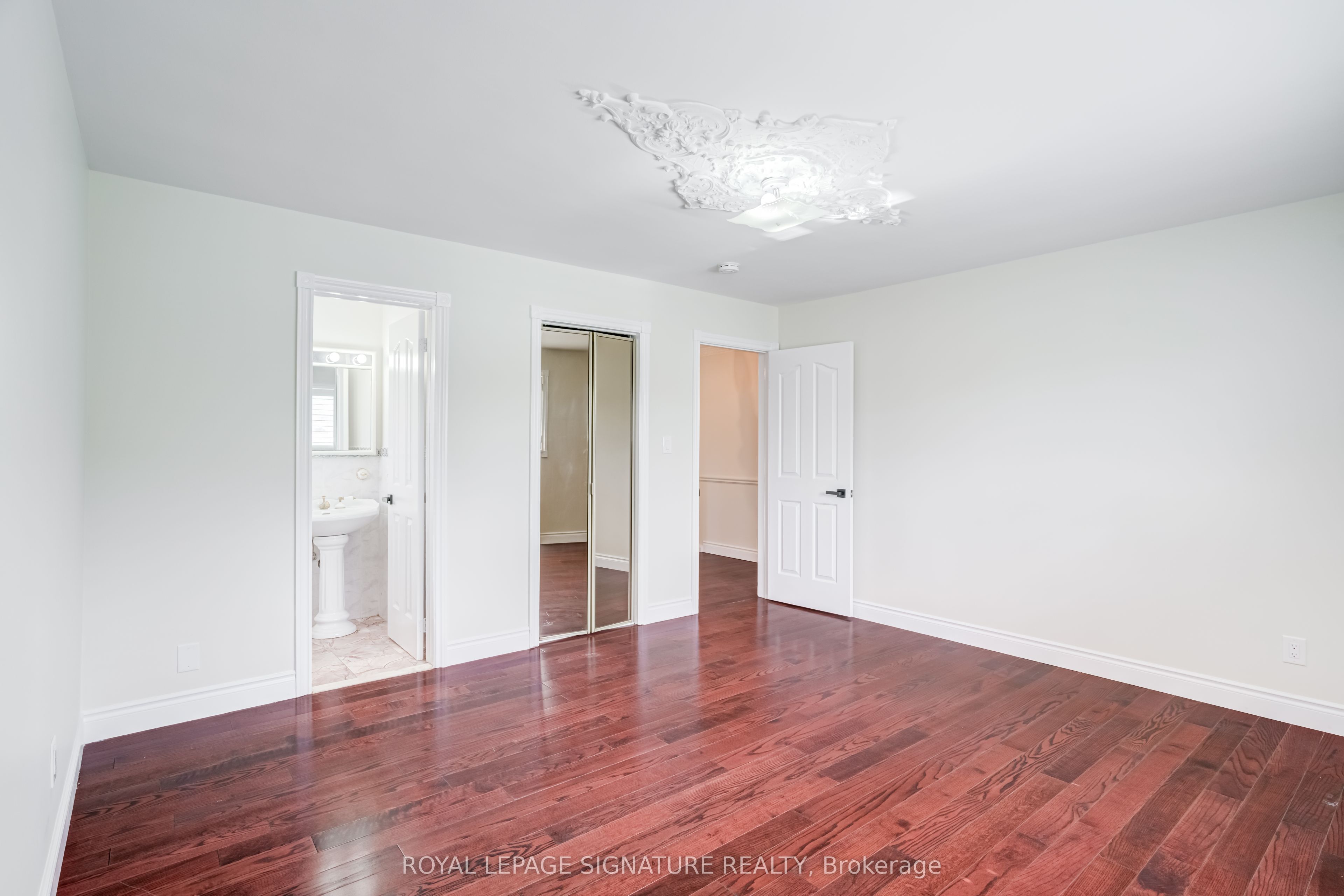 40 Beamsville Drive Property Photo 14