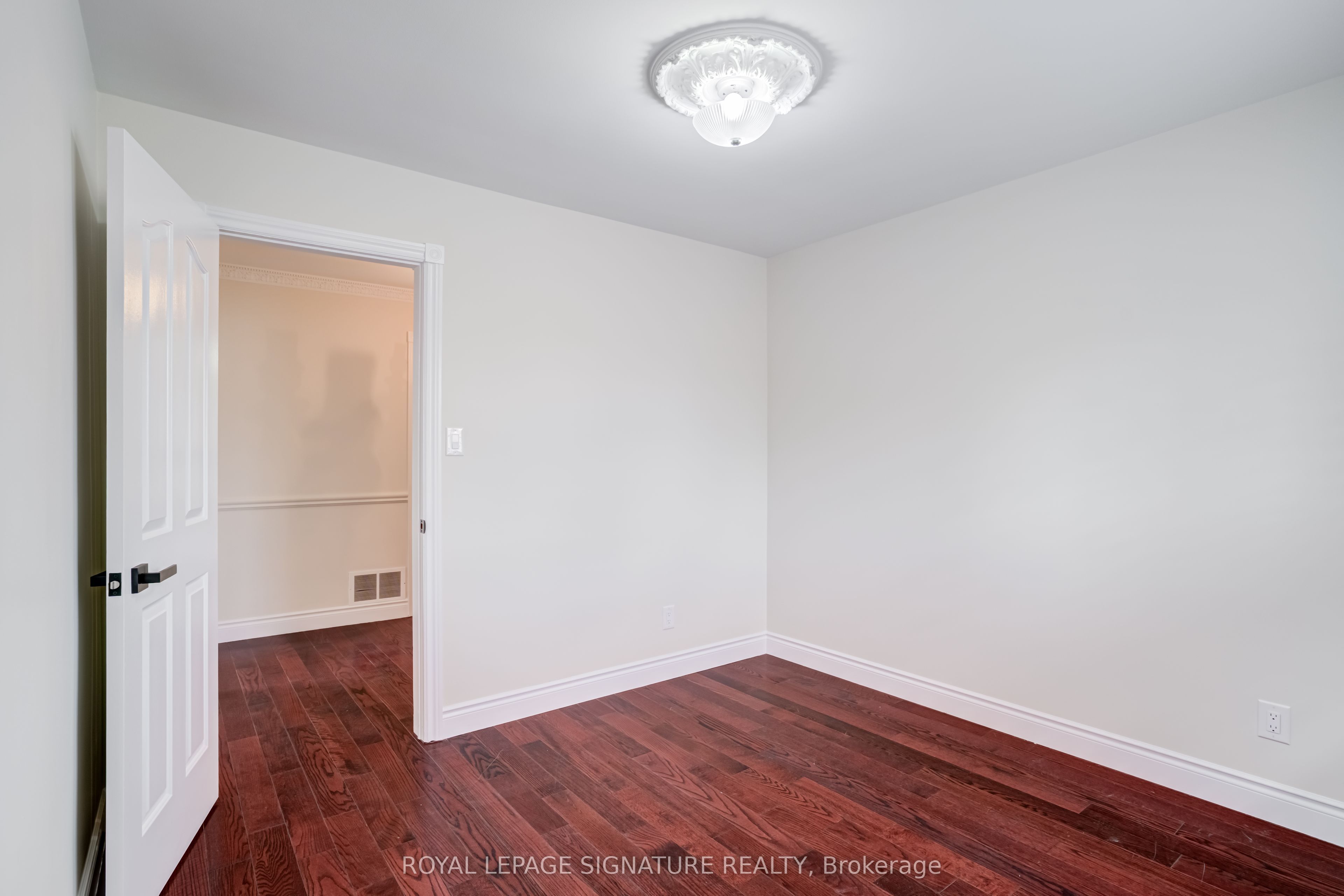 40 Beamsville Drive Property Photo 19