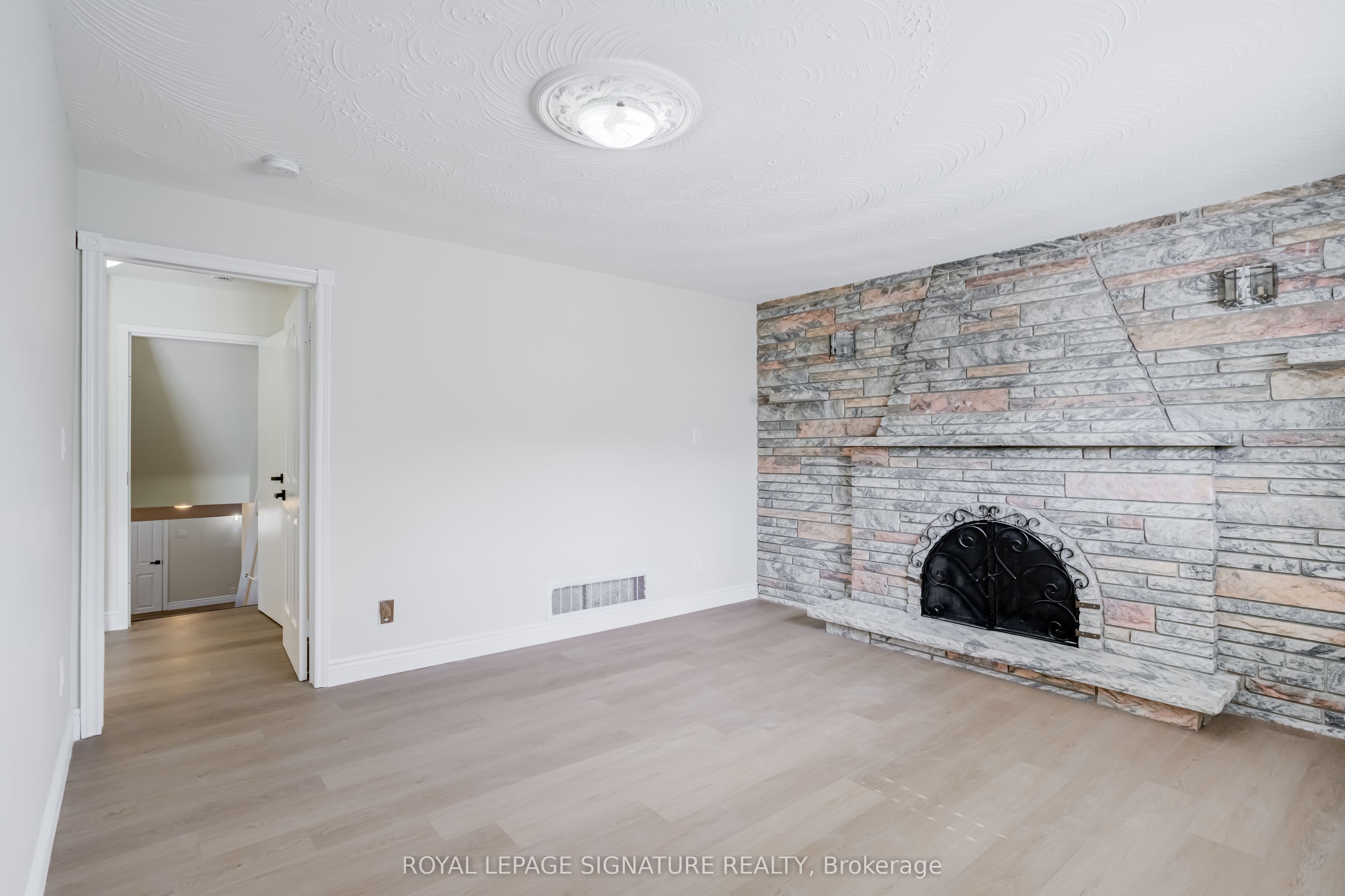 40 Beamsville Drive Property Photo 22