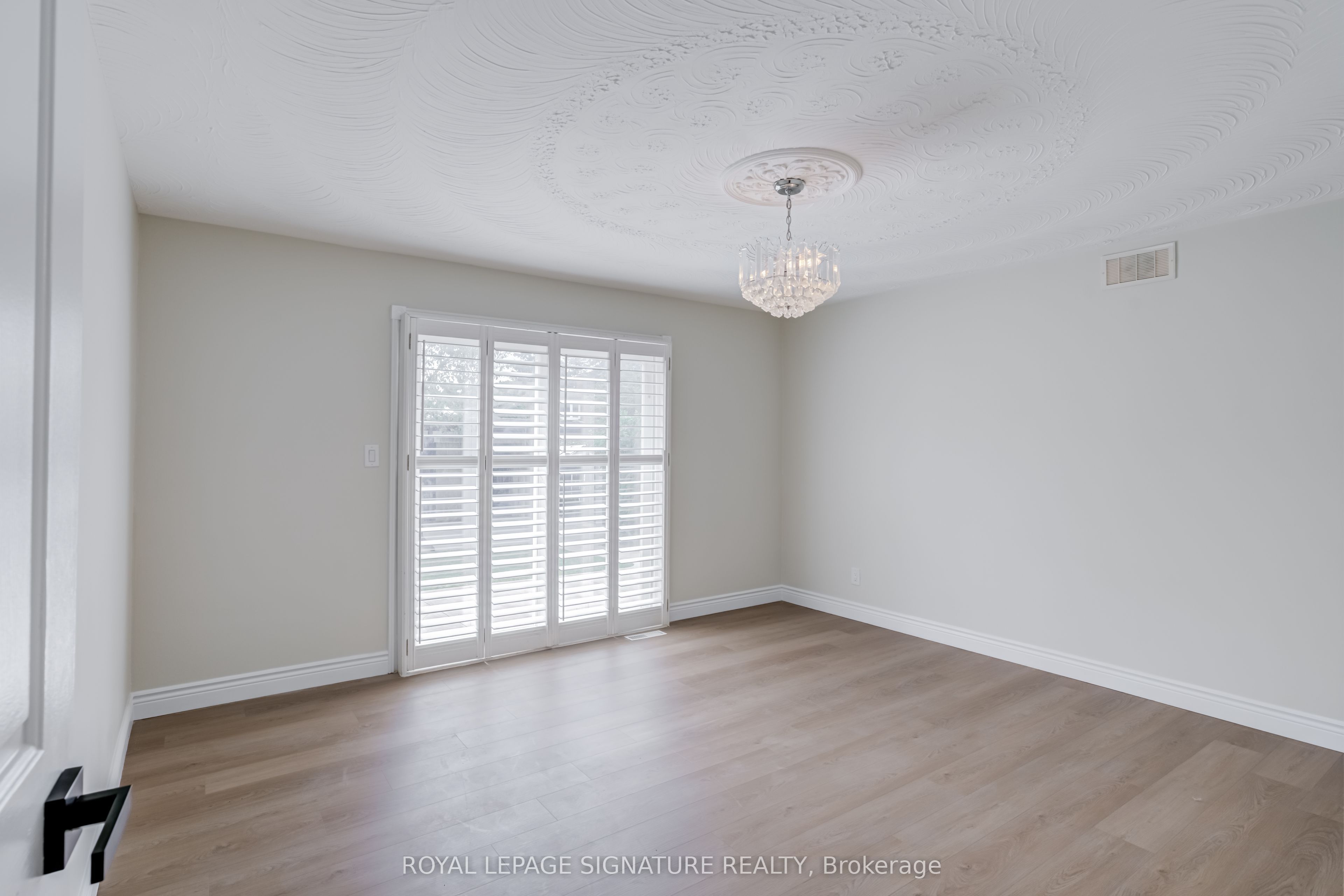 40 Beamsville Drive Property Photo 23