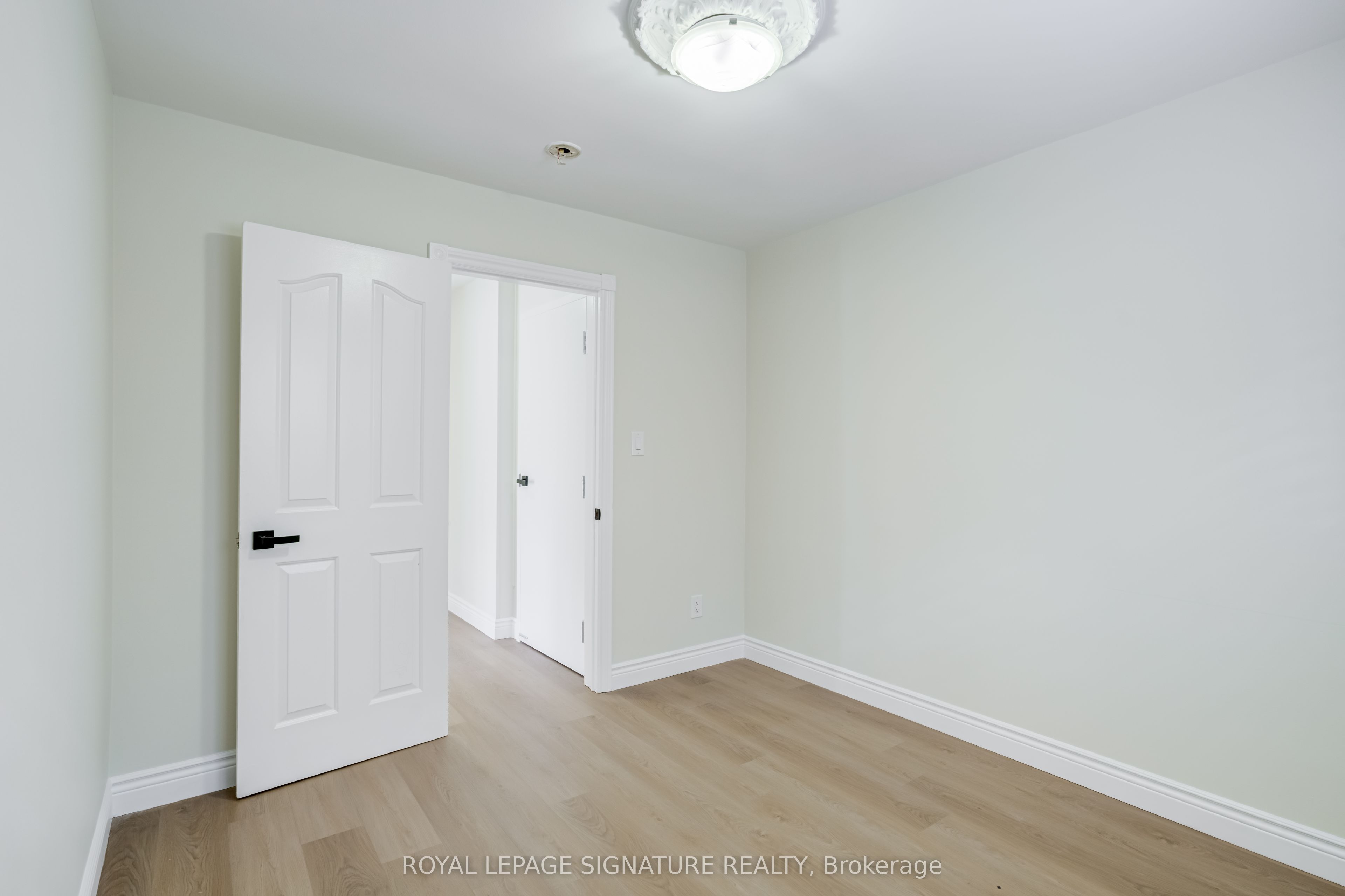40 Beamsville Drive Property Photo 25