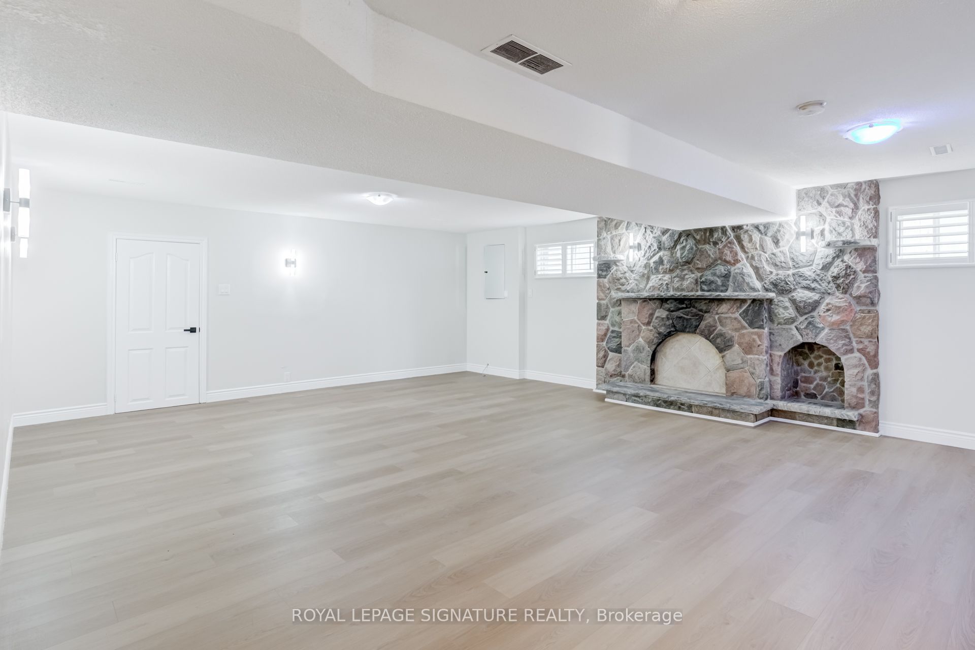 40 Beamsville Drive Property Photo 28