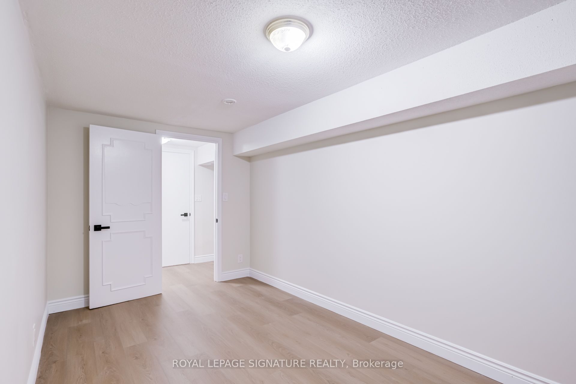 40 Beamsville Drive Property Photo 35
