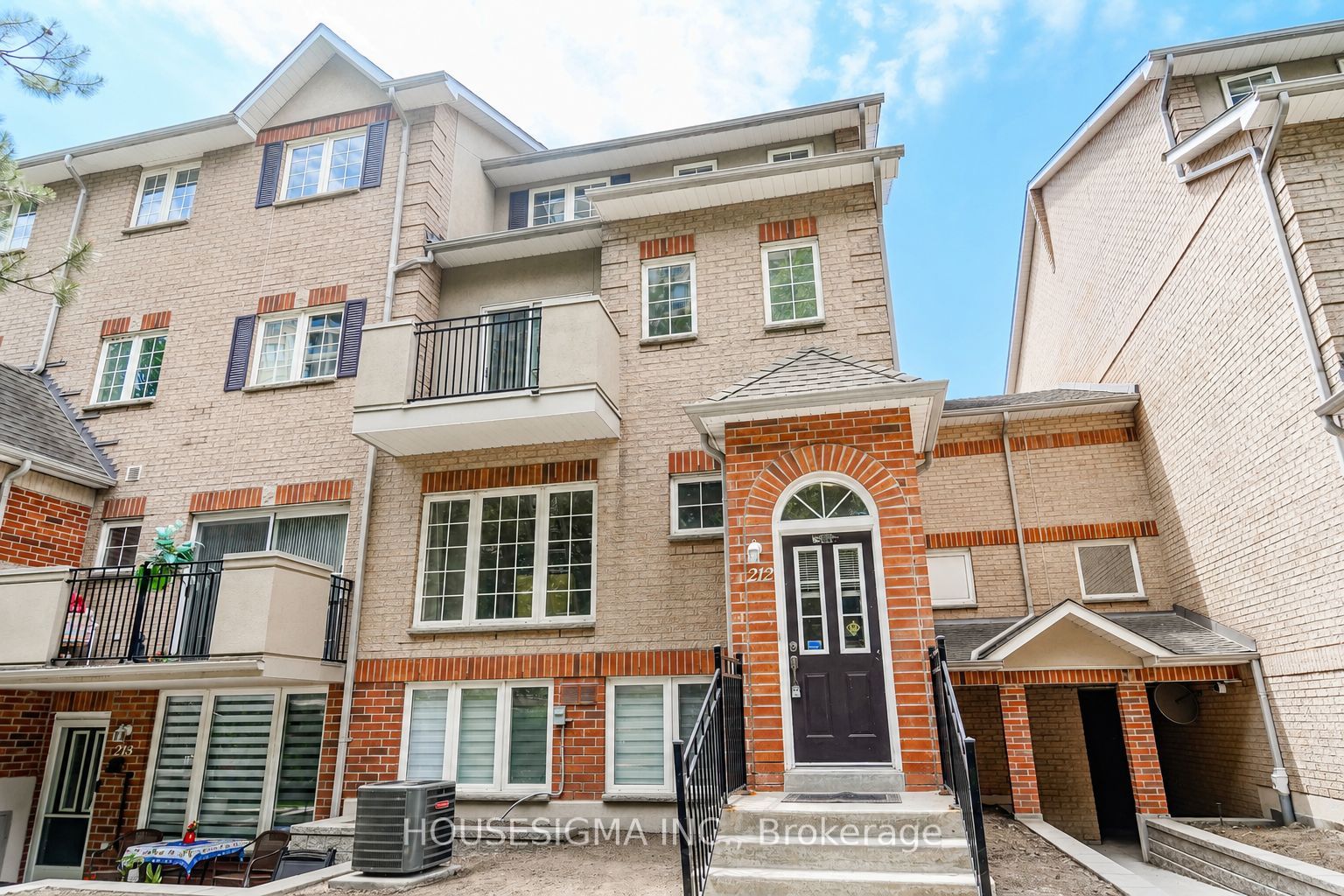 1400 The Esplanade N 212 Property Photo 2