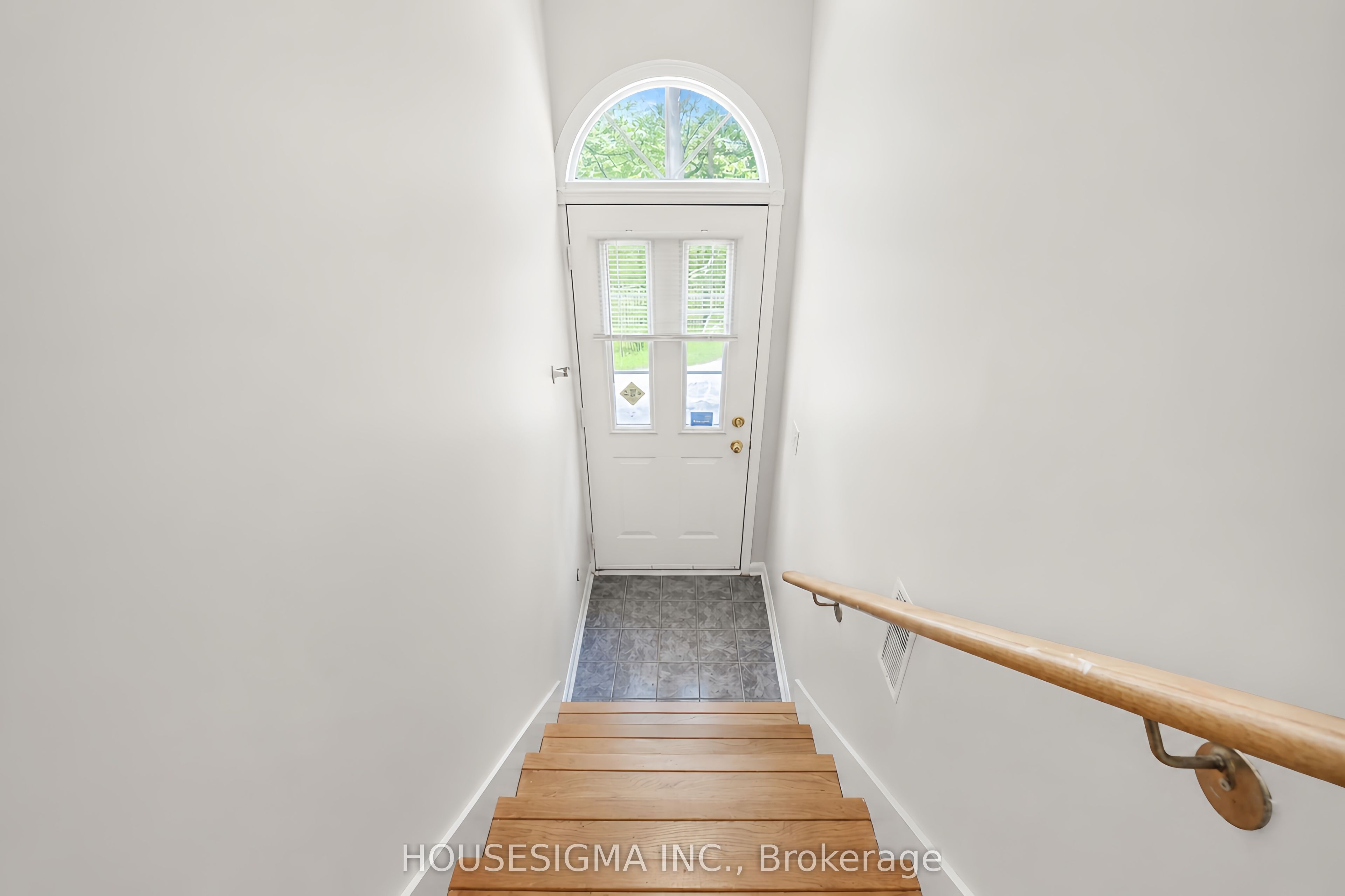 1400 The Esplanade N 212 Property Photo 10