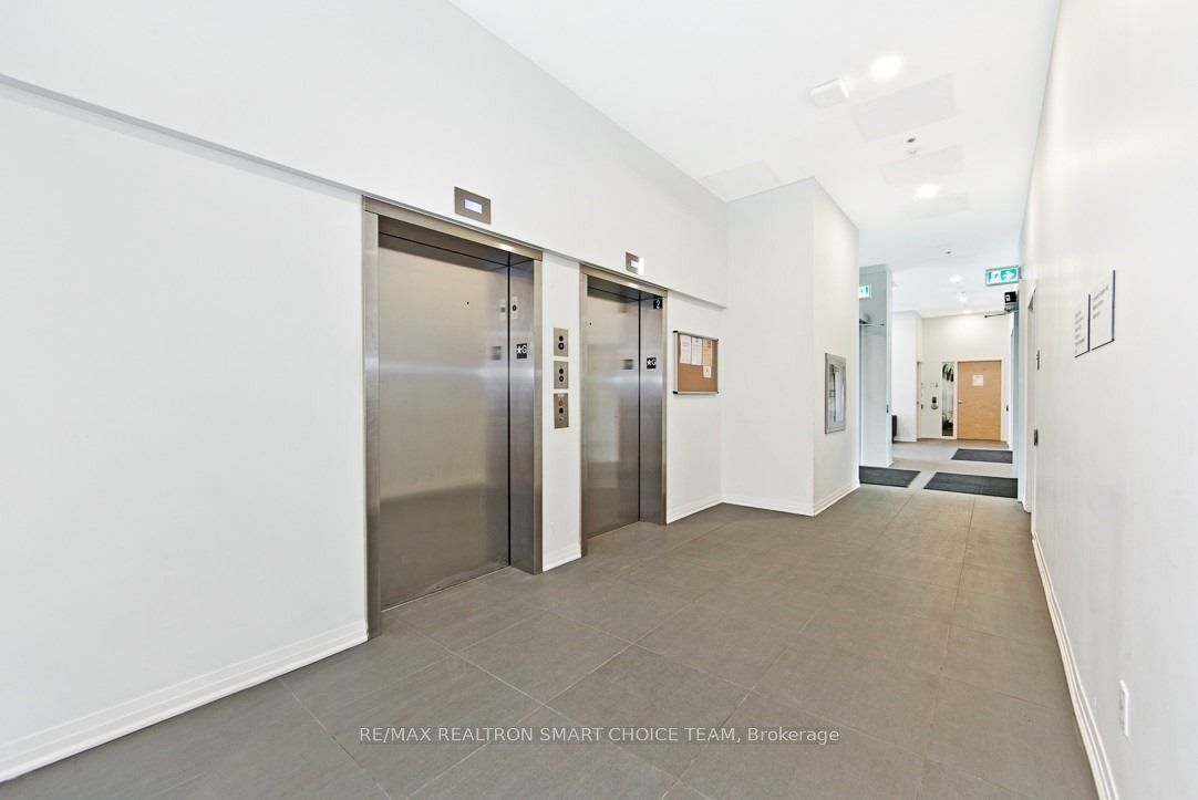1900 Simcoe Street N 721 Property Photo 15