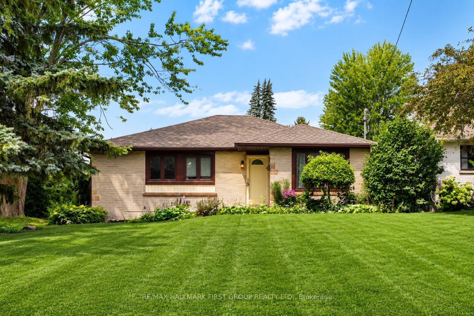 180 Sherwood Avenue Property Photo 1