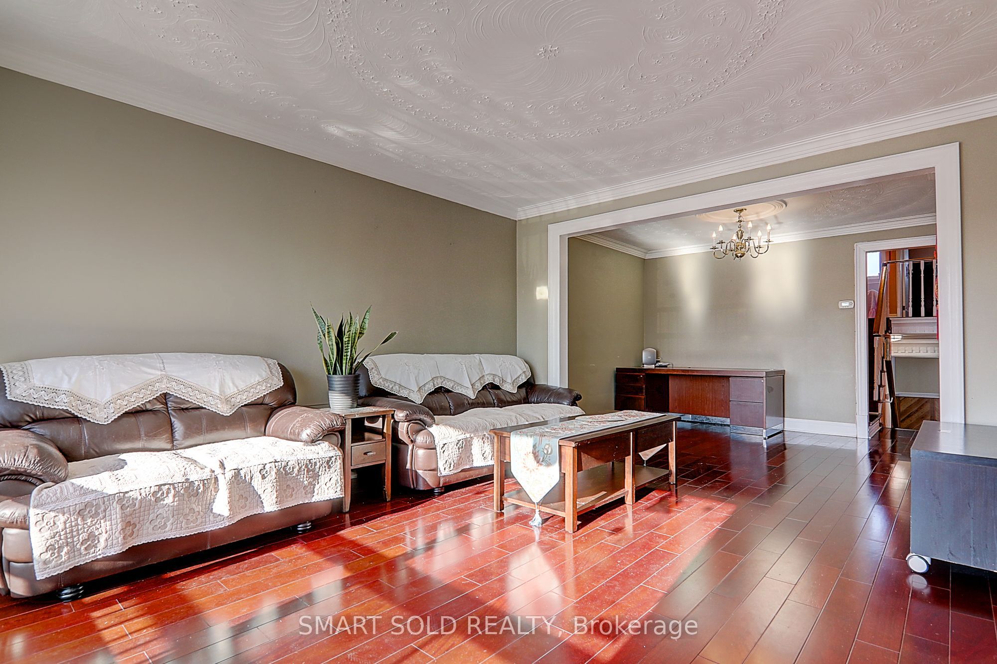 12 Glendinning Avenue Property Photo 5