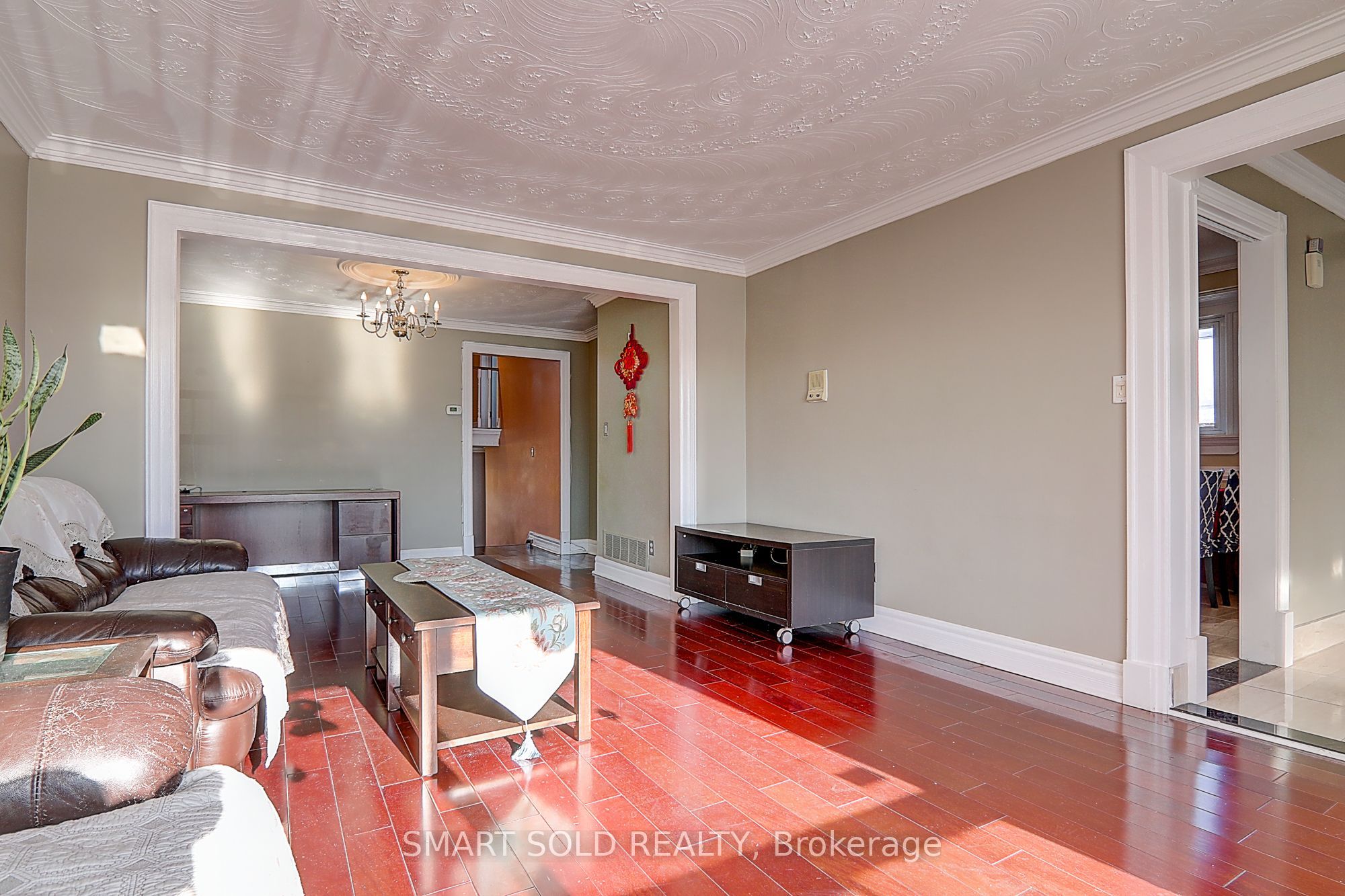 12 Glendinning Avenue Property Photo 6