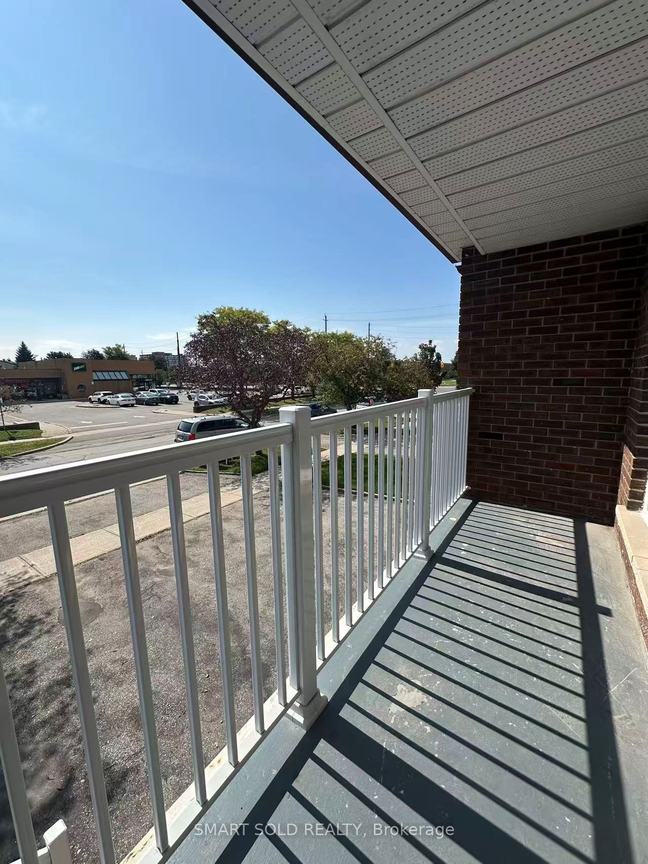 12 Glendinning Avenue Property Photo 8