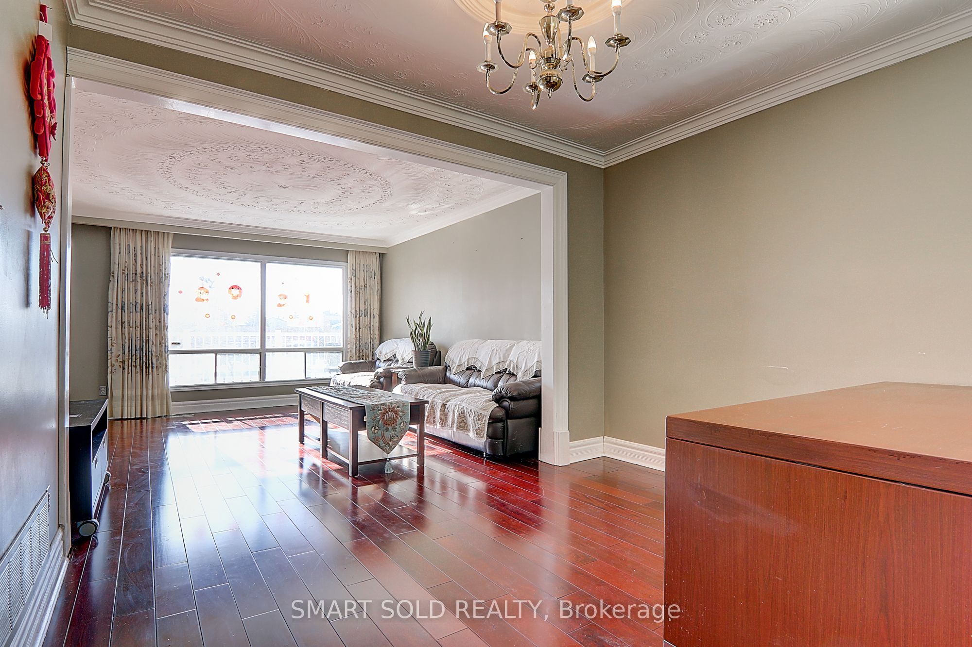 12 Glendinning Avenue Property Photo 9