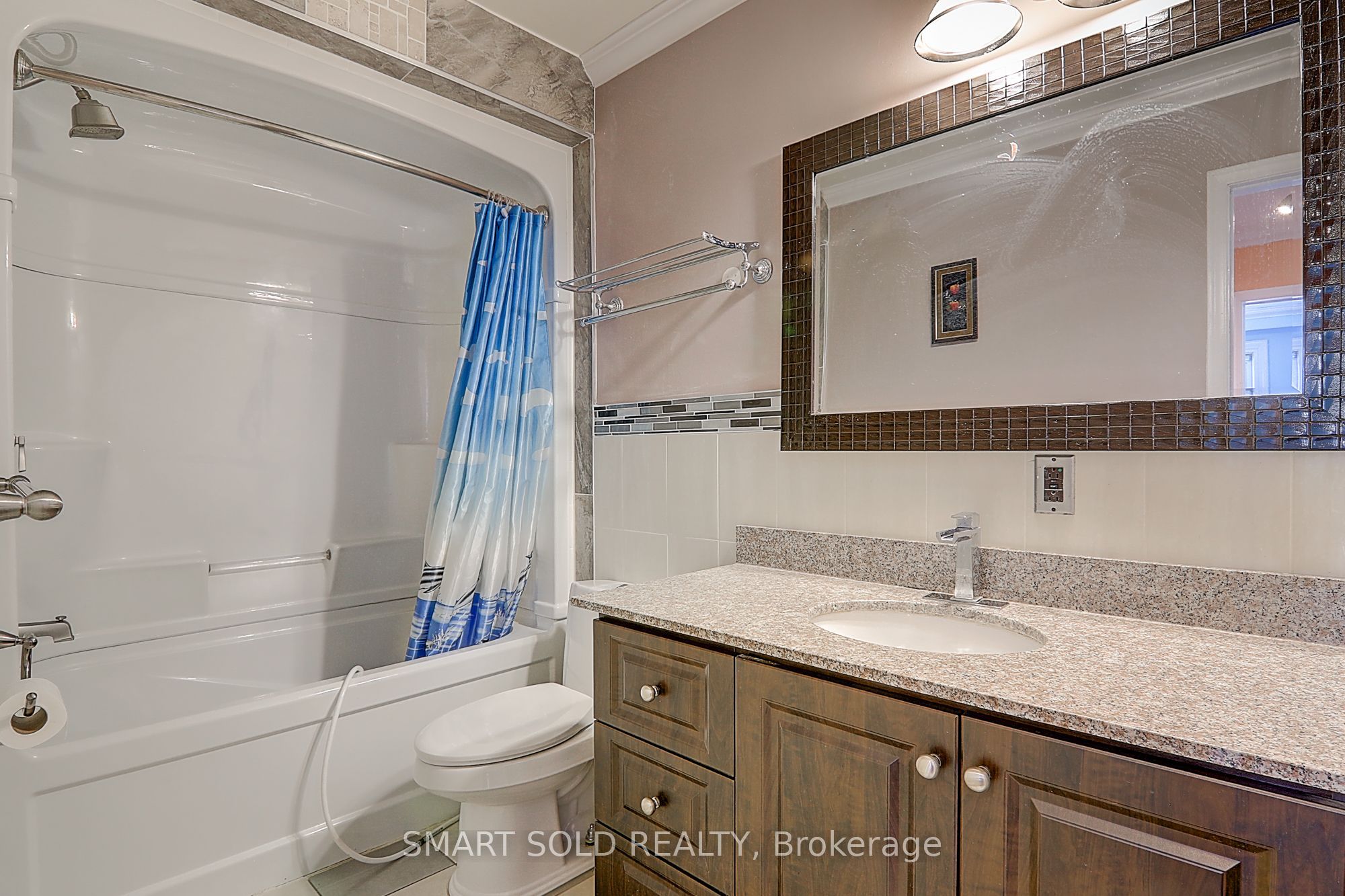 12 Glendinning Avenue Property Photo 25
