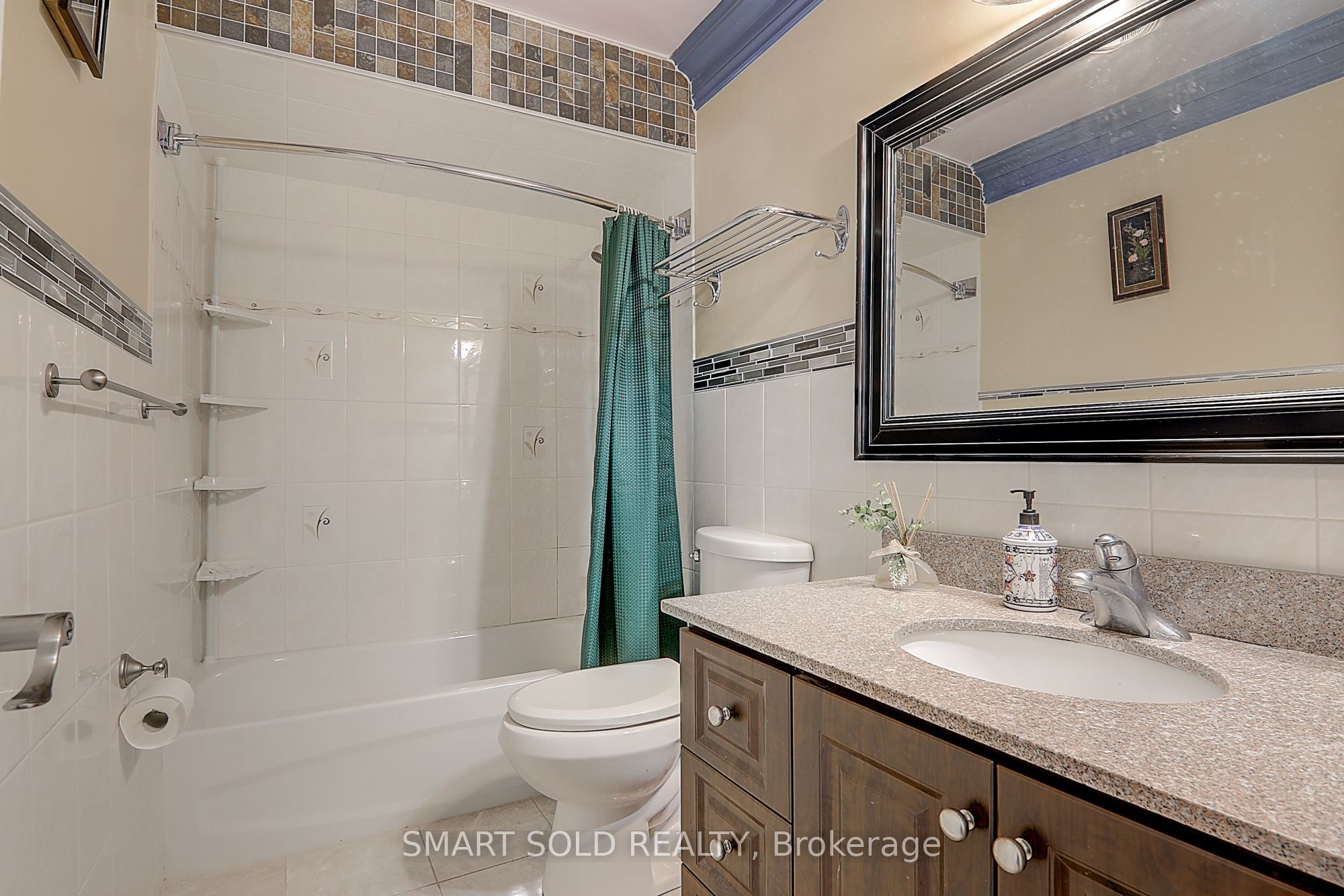 12 Glendinning Avenue Property Photo 26