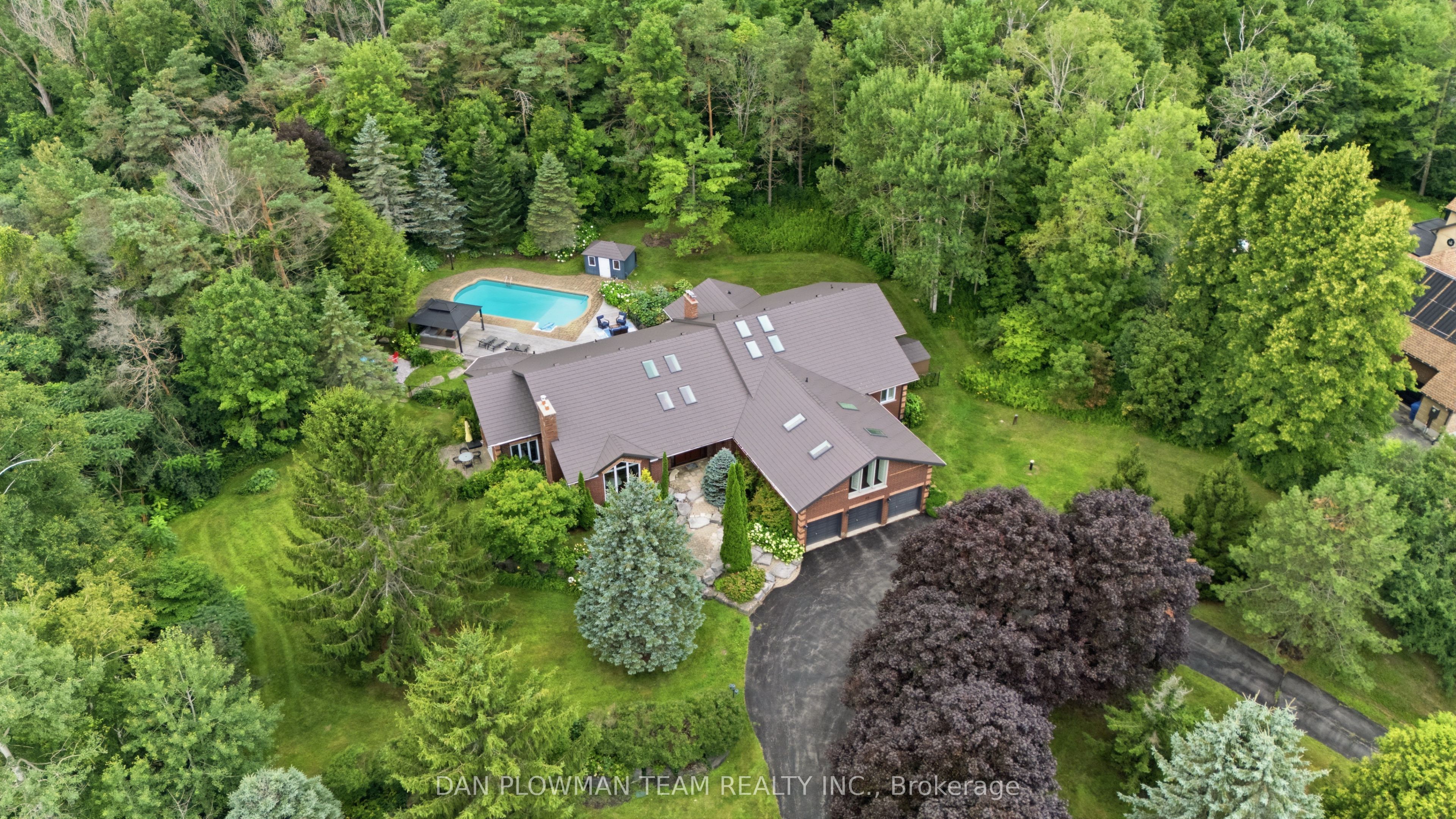 64 Woodbridge Circle