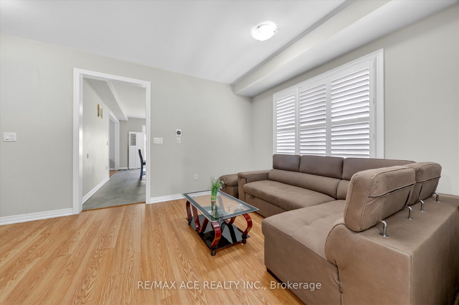 218 Flood Avenue Property Photo 9