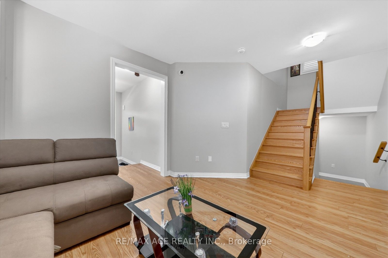 218 Flood Avenue Property Photo 11