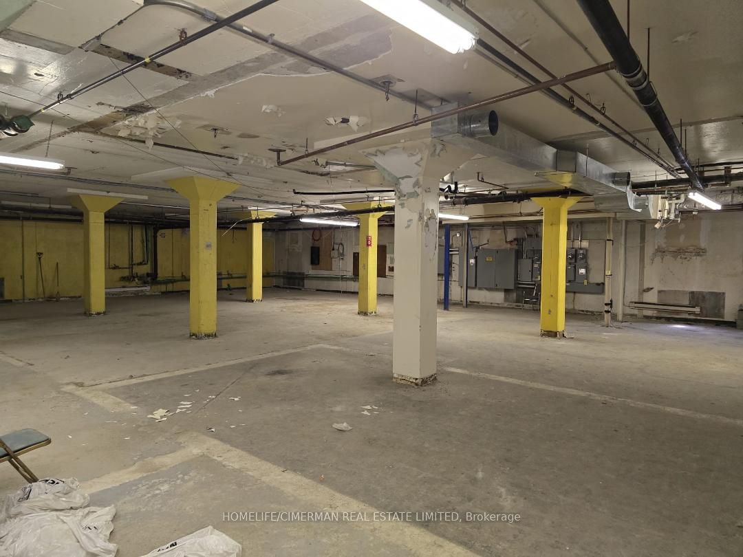 4245 Sheppard Avenue E Property Photo 6
